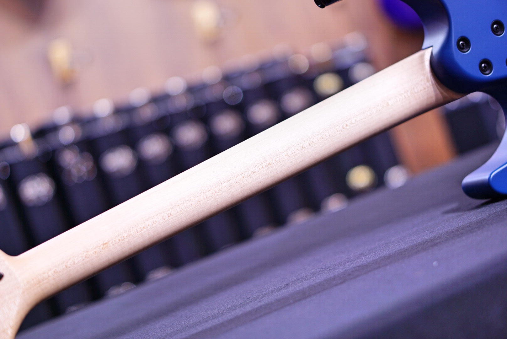 Suhr Modern Terra Limited Edition deep sea blue 510 69022 - HIENDGUITAR SUHR GUITAR