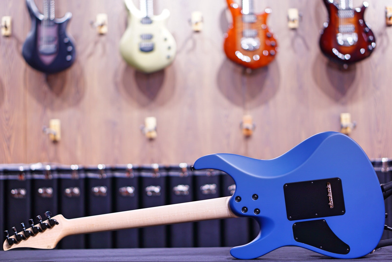 Suhr Modern Terra Limited Edition deep sea blue 510 69022 - HIENDGUITAR SUHR GUITAR