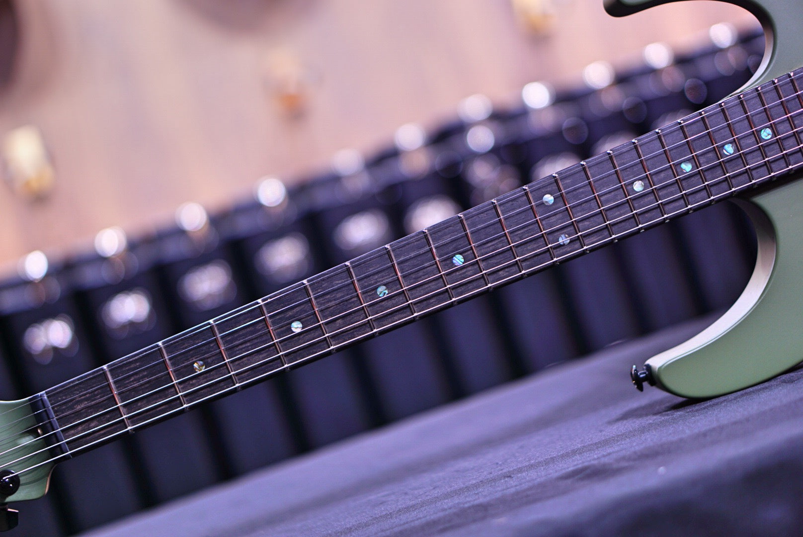 Suhr Modern Terra Limited Edition dark forest green 510 69003 - HIENDGUITAR SUHR GUITAR