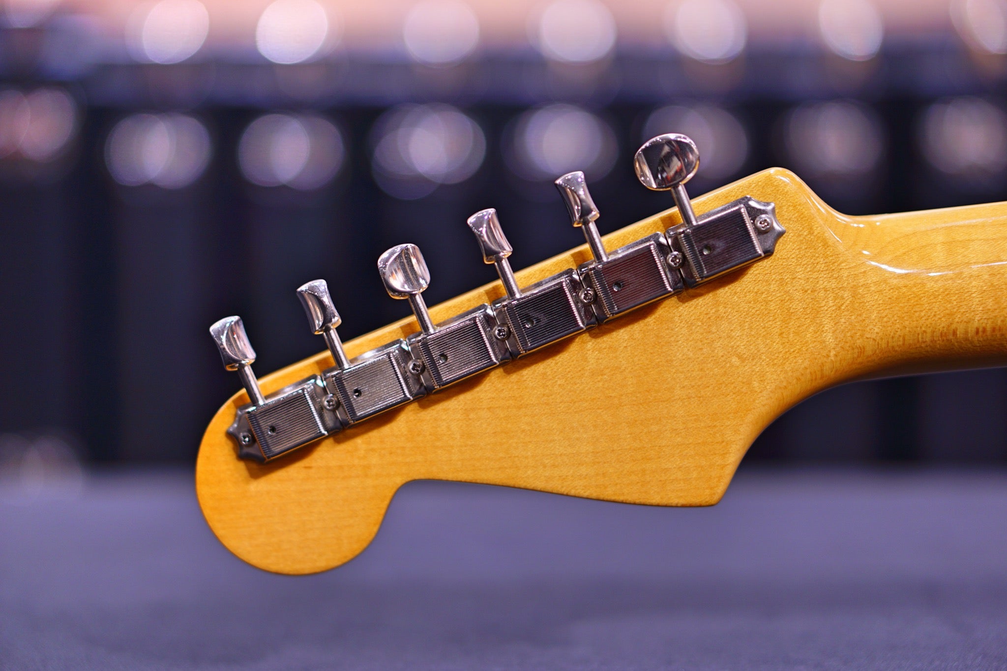 Fender Eric Johnson Thinline Stratocaster - 2-color Sunburst - HIENDGUITAR fender GUITAR