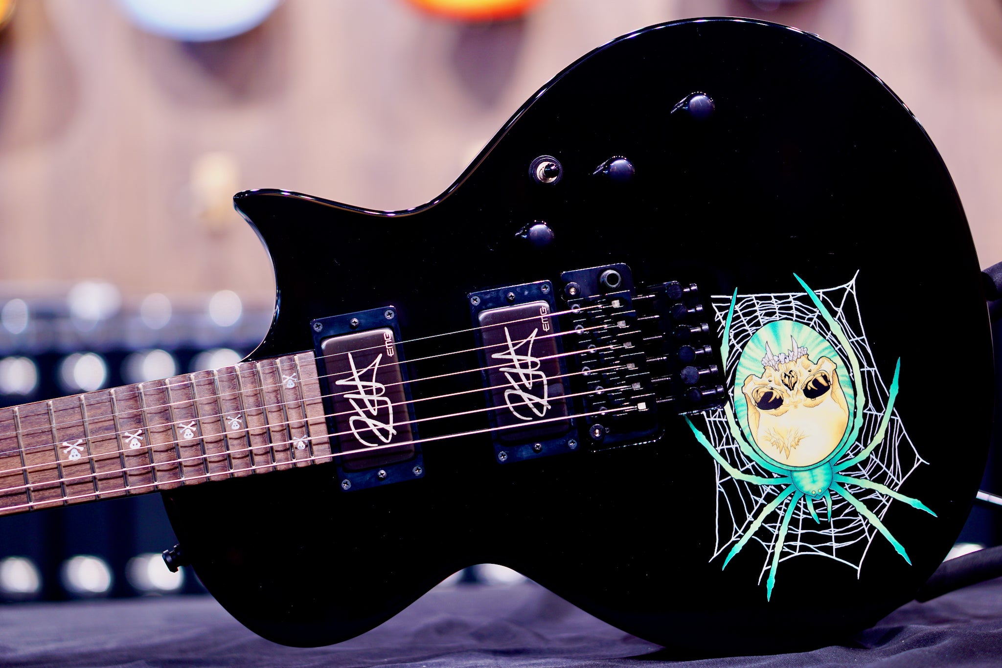 ESP KH-3 SPIDER E1160222 Kirk Hammett signature E8580222 - HIENDGUITAR ESP GUITAR