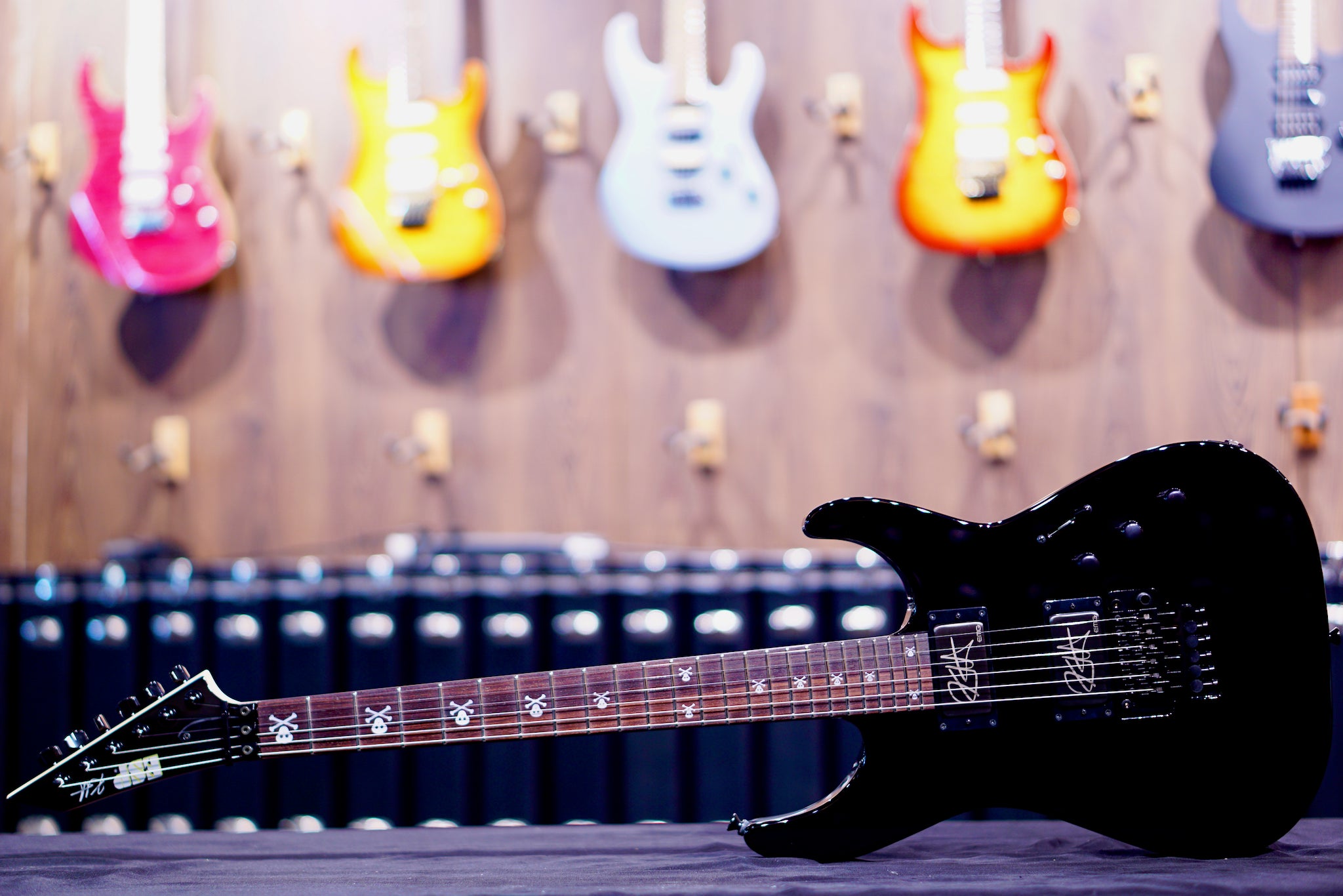 ESP KH-2 NECK-THRU Black E8201222 - HIENDGUITAR ESP GUITAR