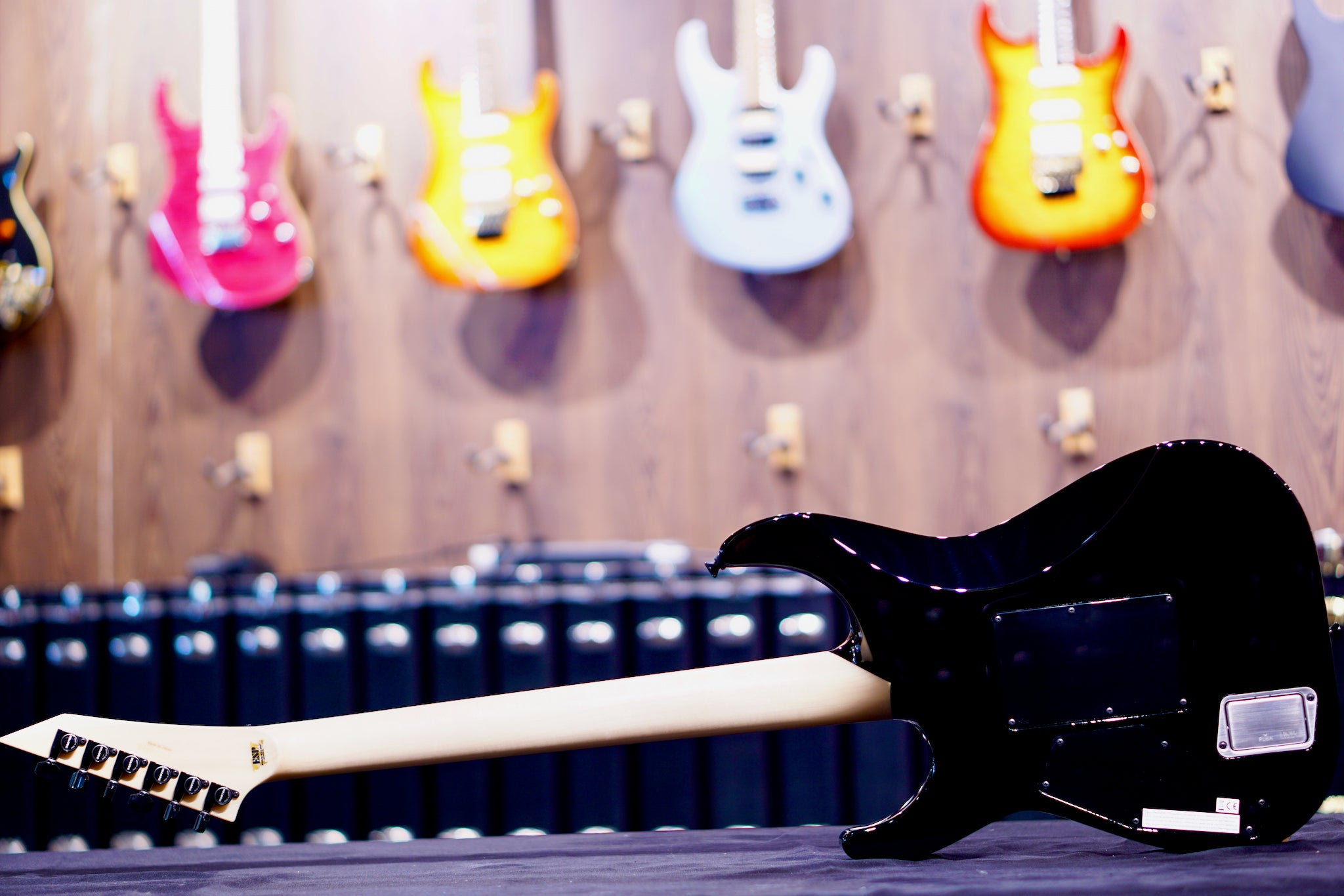 ESP KH-2 NECK-THRU Black E8201222 - HIENDGUITAR ESP GUITAR