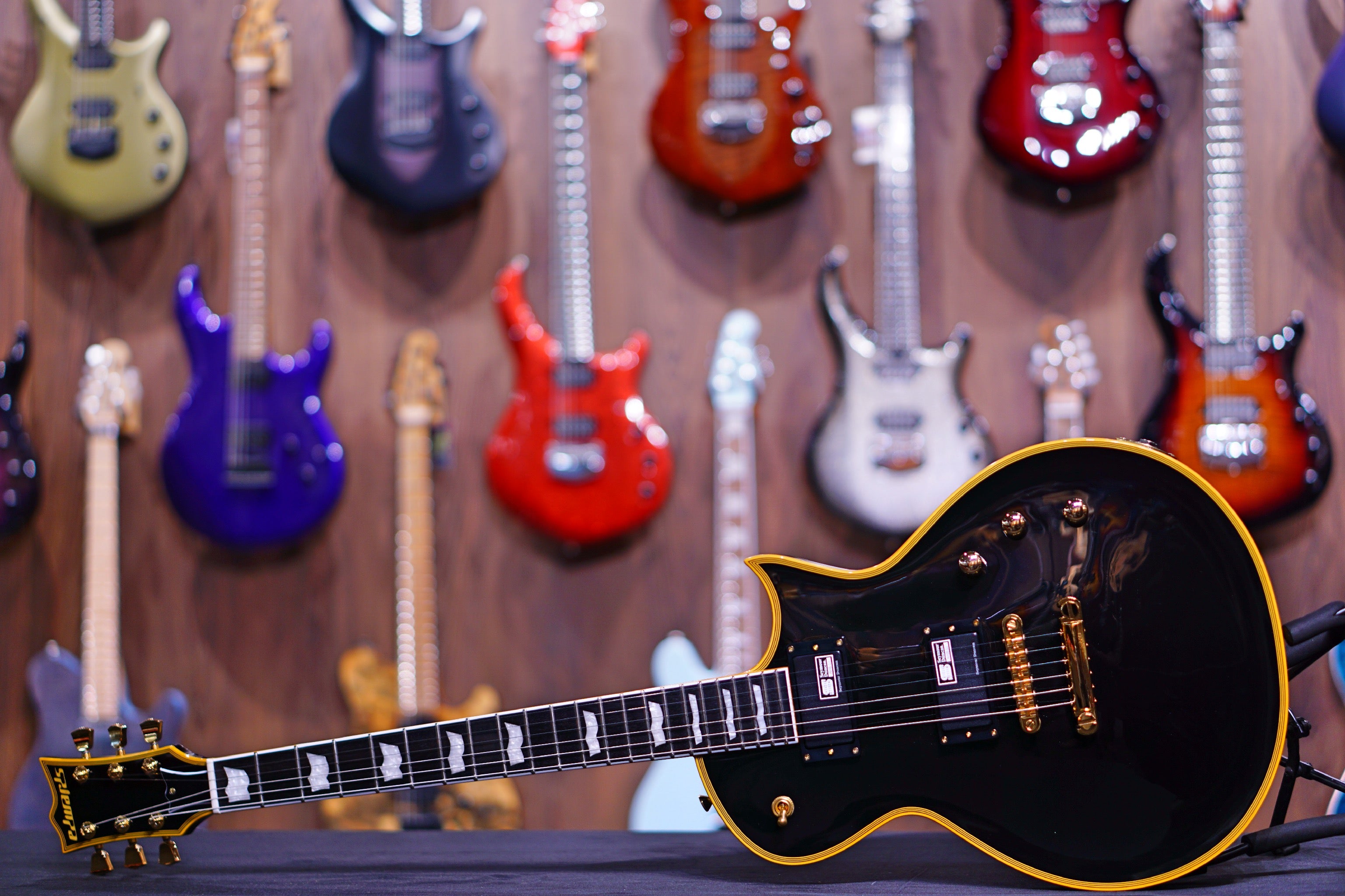 ESP EDWARDS ECLIPSE E-MA-135C Gold Vintage Black ED2031592 - HIENDGUITAR EDWARDS GUITAR