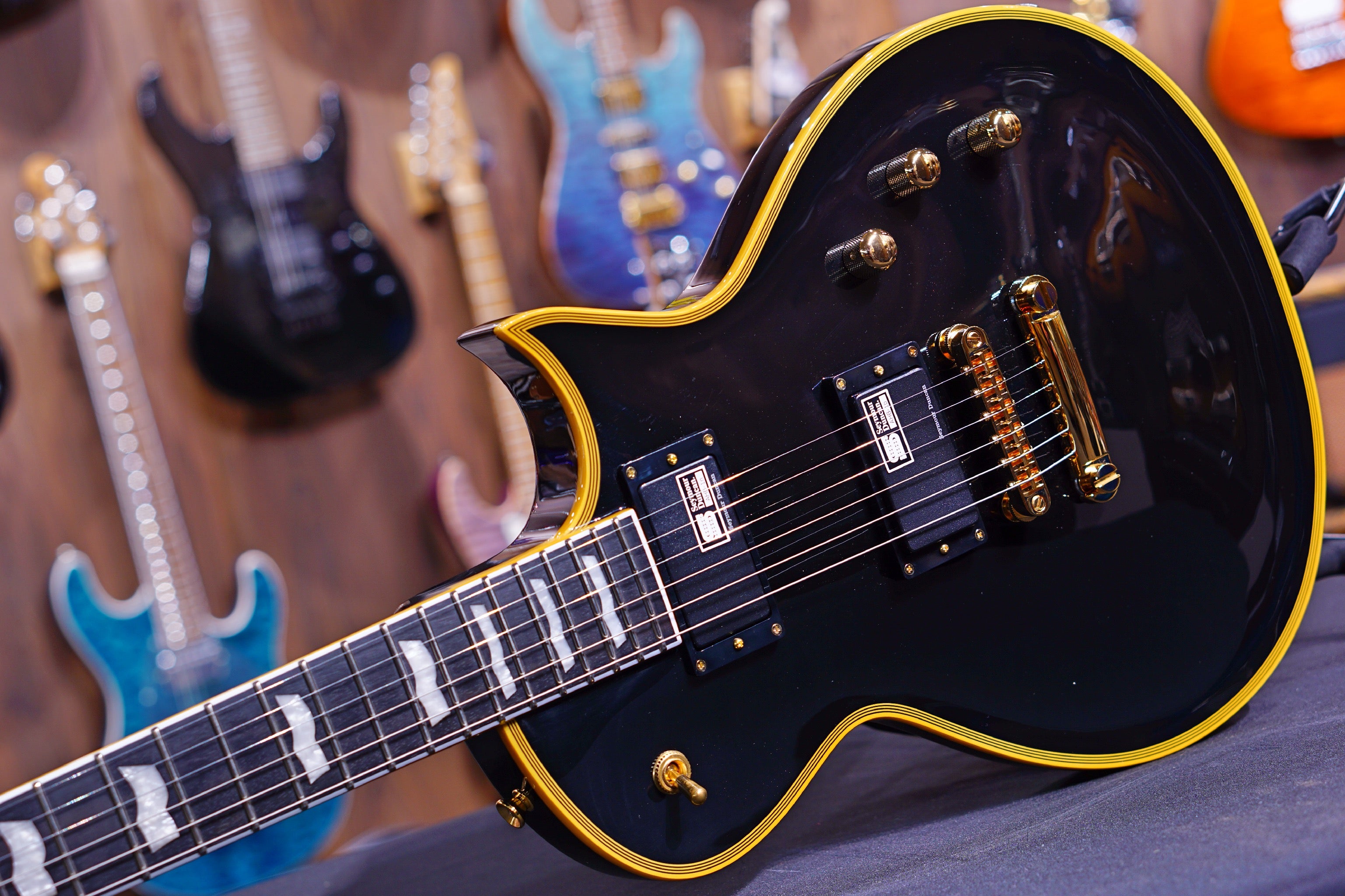 ESP EDWARDS ECLIPSE E-MA-135C Gold Vintage Black ED2031592 - HIENDGUITAR EDWARDS GUITAR