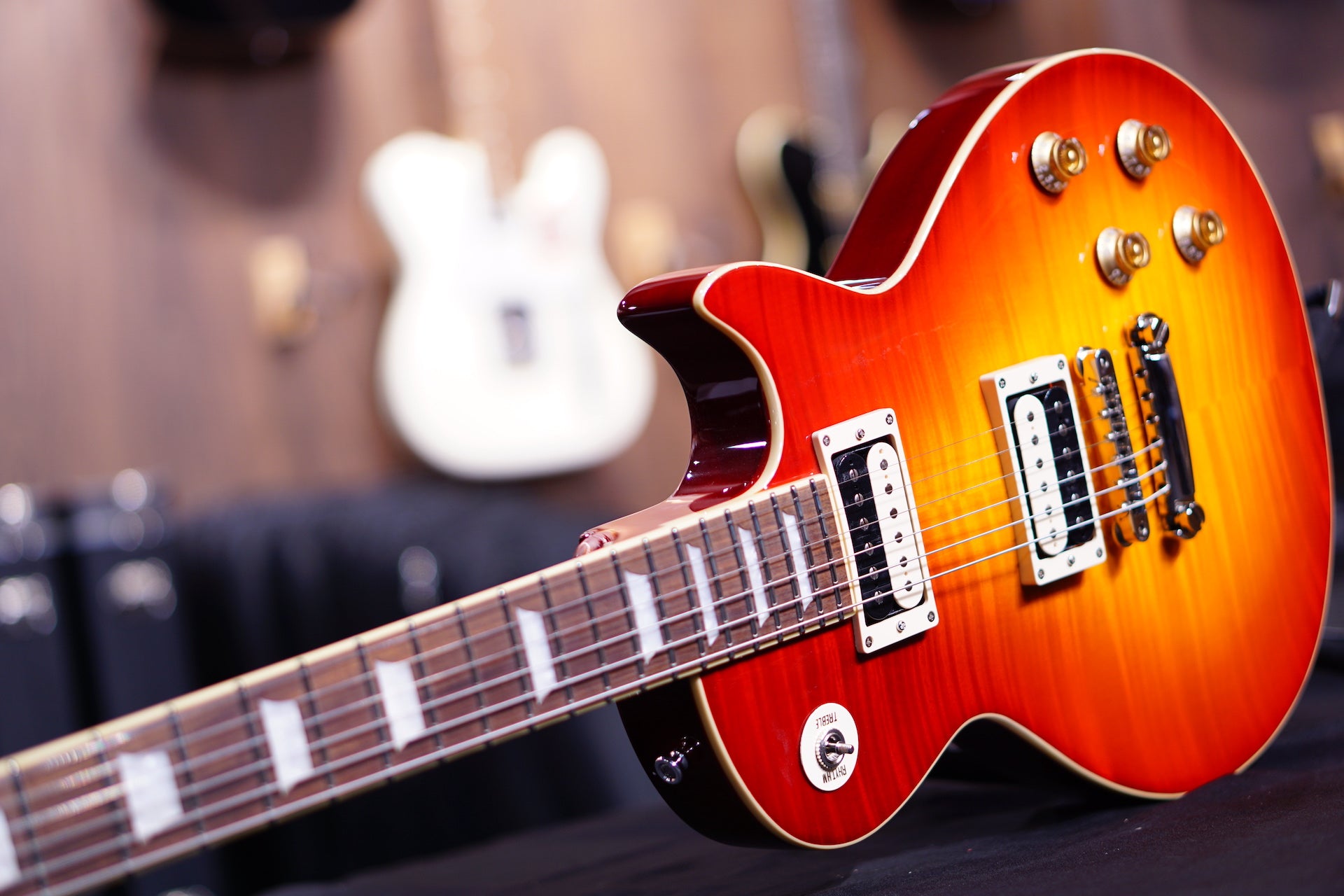 ESP Edwards Les Paul Cherry Sunburst ED5740224 - HIENDGUITAR EDWARDS GUITAR