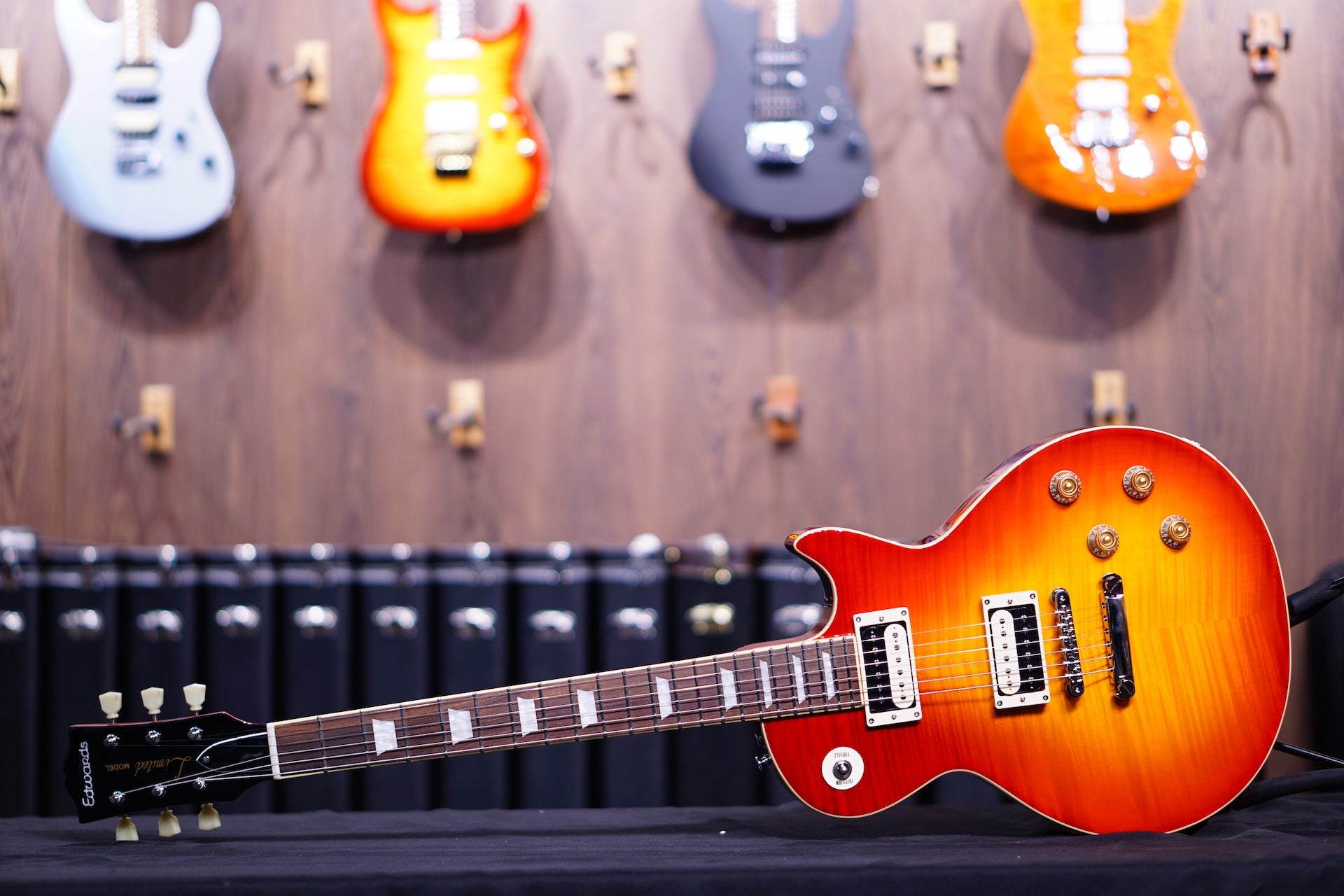 ESP Edwards Les Paul Cherry Sunburst ED5740224 - HIENDGUITAR EDWARDS GUITAR