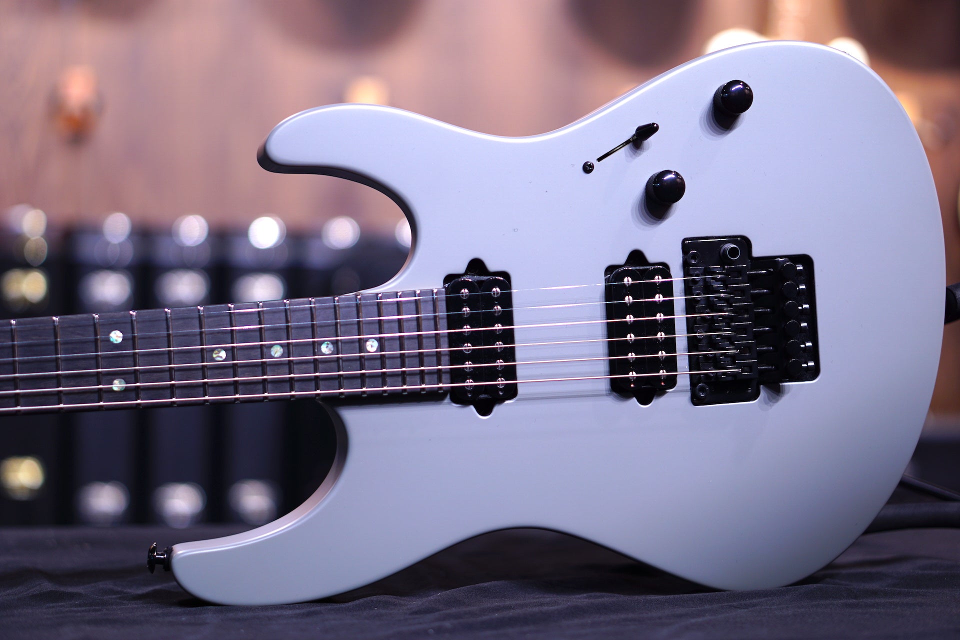 Suhr Modern Terra Limited Edition mountain gray Floyd 66042 - HIENDGUITAR SUHR GUITAR