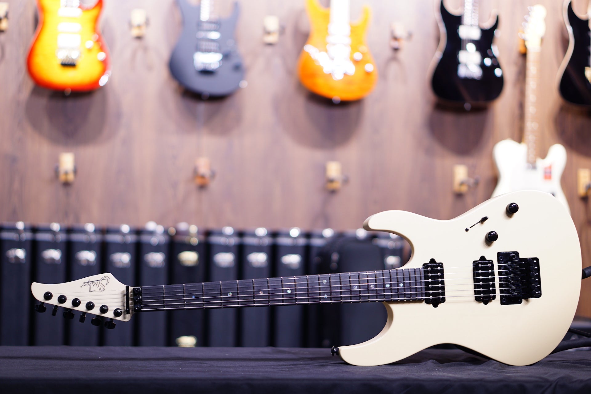 Suhr Modern Terra Limited Edition desert sand floyd 69006 - HIENDGUITAR SUHR GUITAR