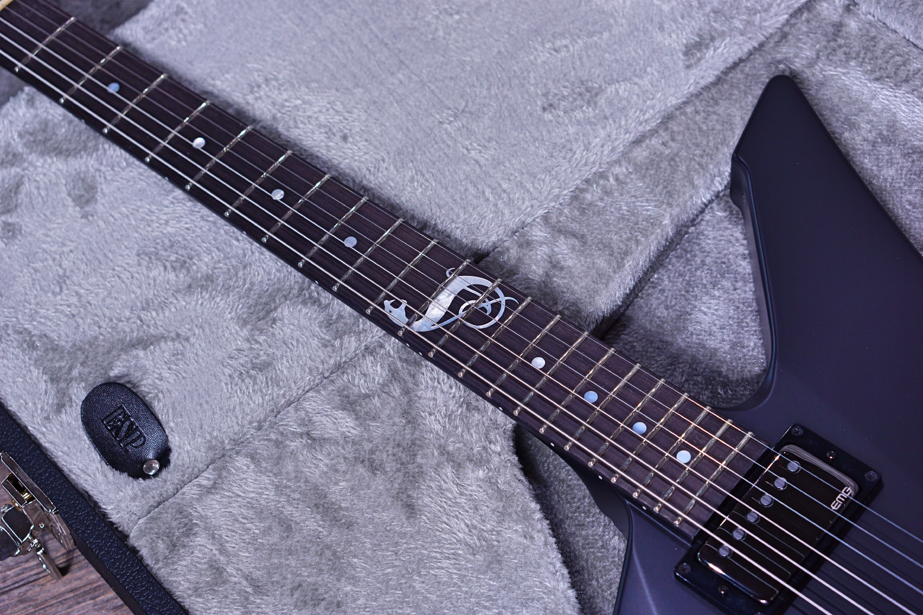 ESP Snakebyte James Hetfield signature satin Black E5680202 - HIENDGUITAR ESP GUITAR