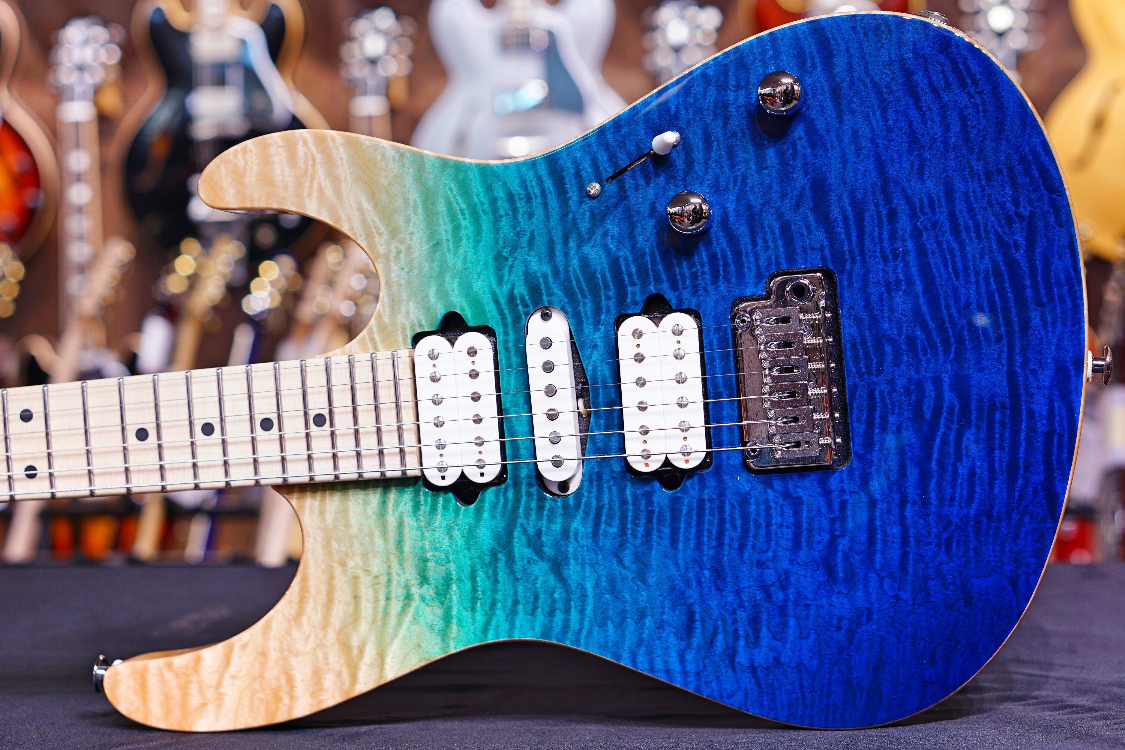 Suhr Custom modern Aqua blue burst JS8T1L - HIENDGUITAR SUHR GUITAR