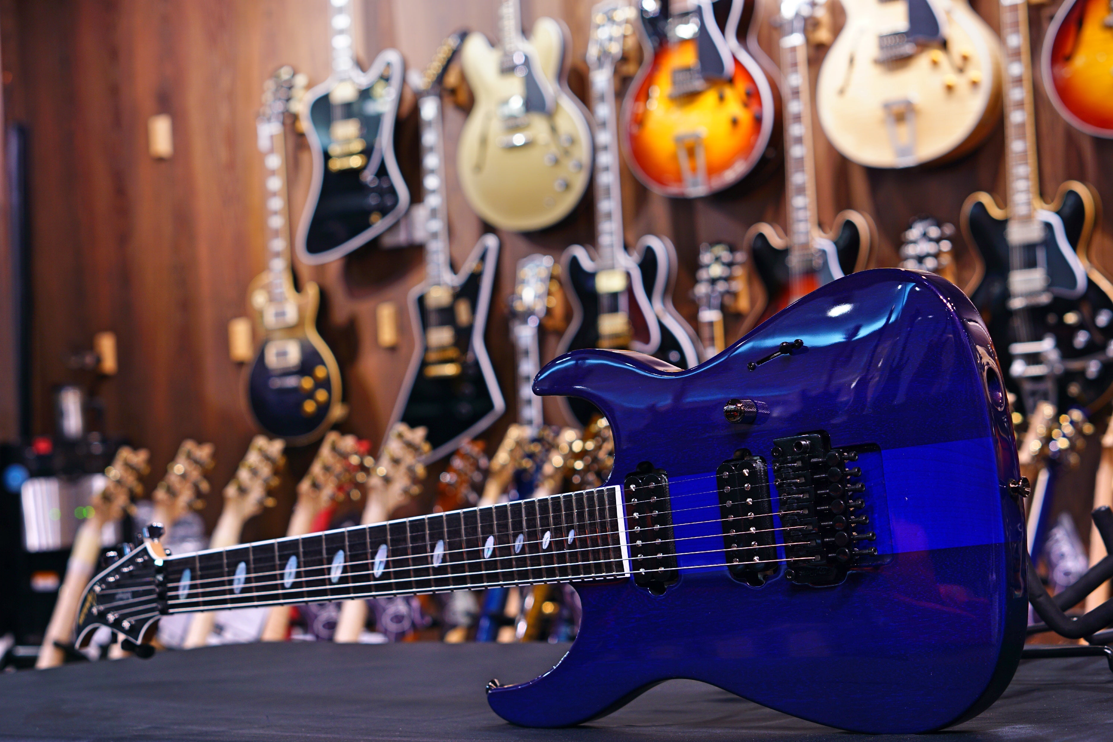 Caparison Dellinger Prominence Trans. Spectrum blue 7 string - HIENDGUITAR Caparison GUITAR