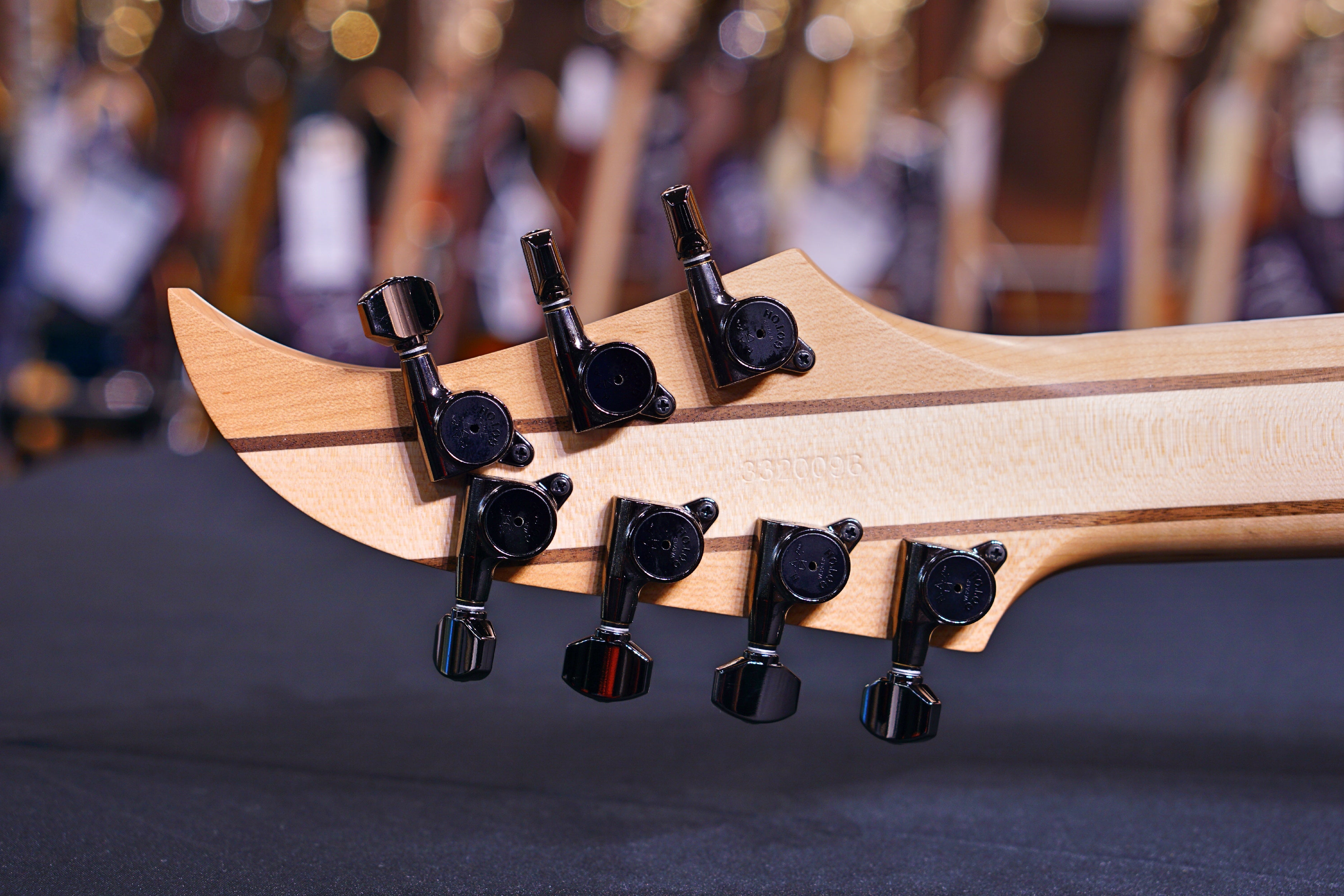 Caparison Dellinger Prominence Trans. Spectrum blue 7 string - HIENDGUITAR Caparison GUITAR