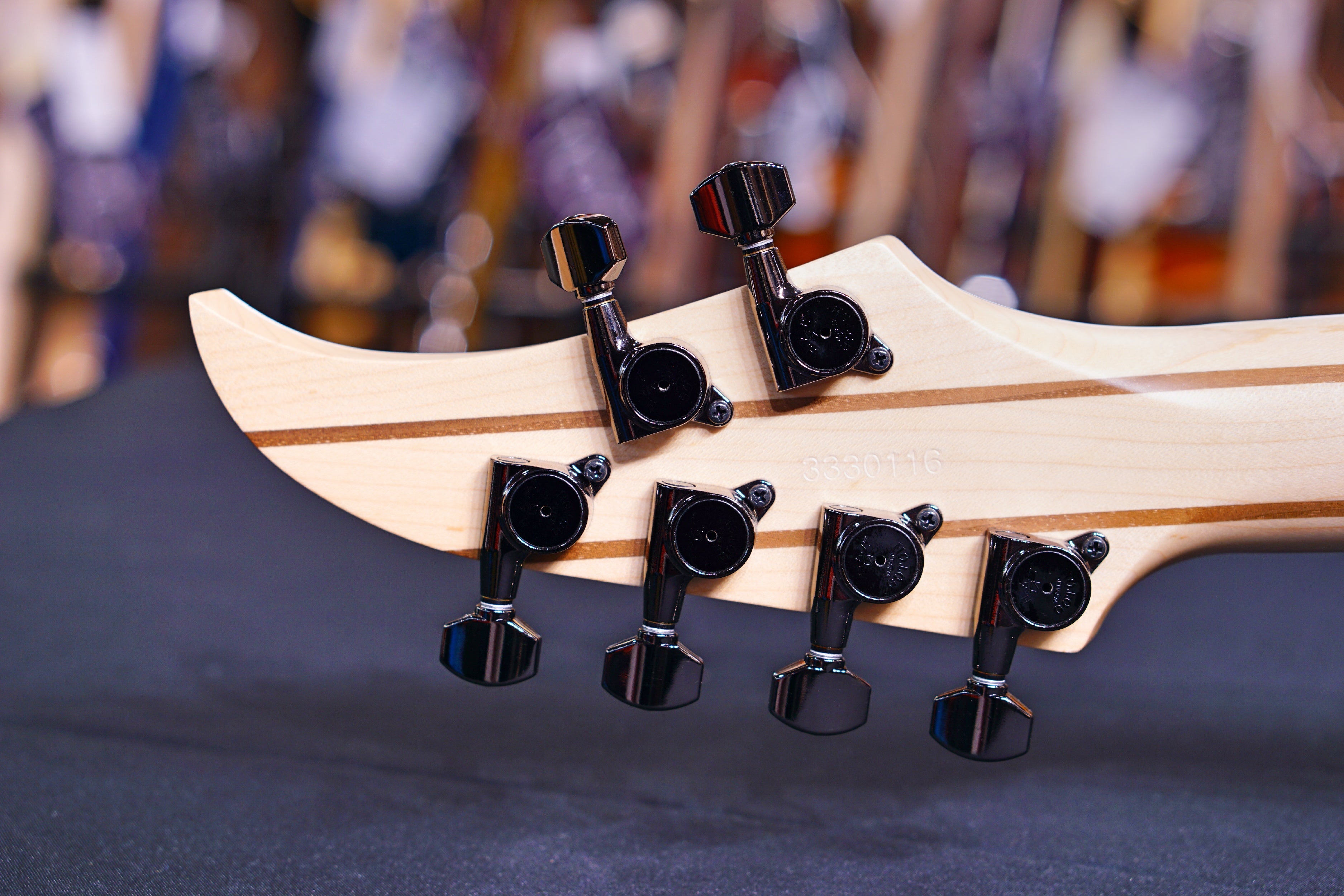 Caparison Dellinger Prominence Trans. Spectrum Red 6 string - HIENDGUITAR Caparison GUITAR