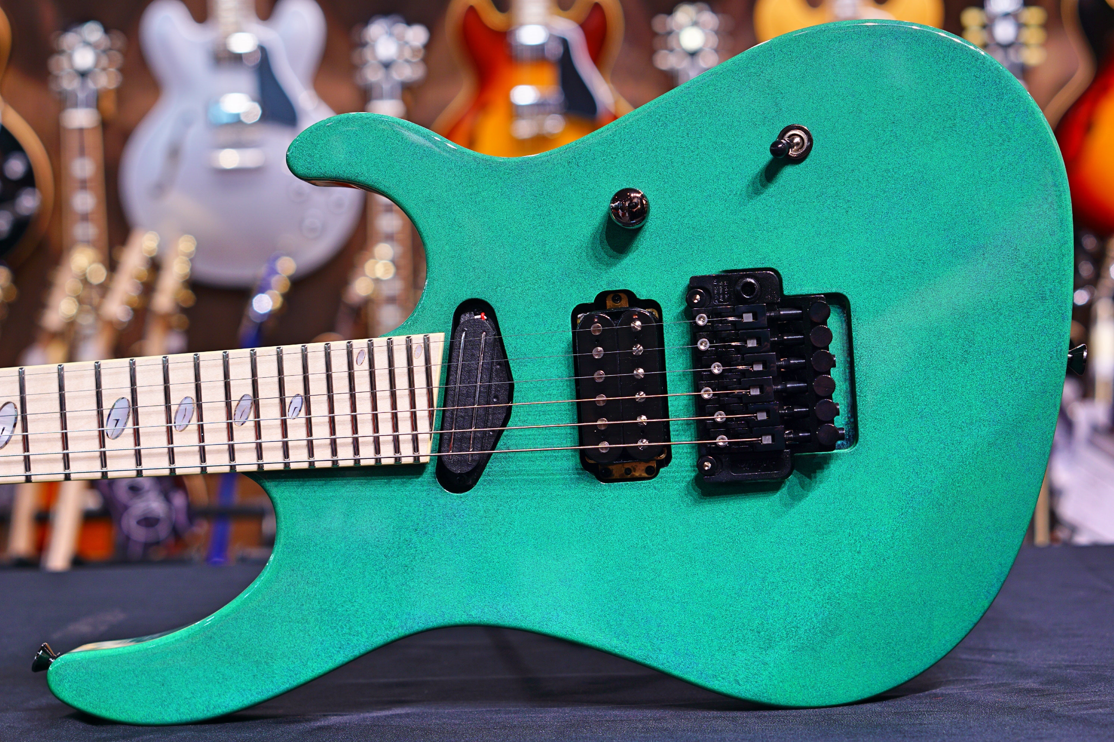 Caparison HORUS-M3 CC COURTNEY COX SIGNATURE - HIENDGUITAR Caparison GUITAR