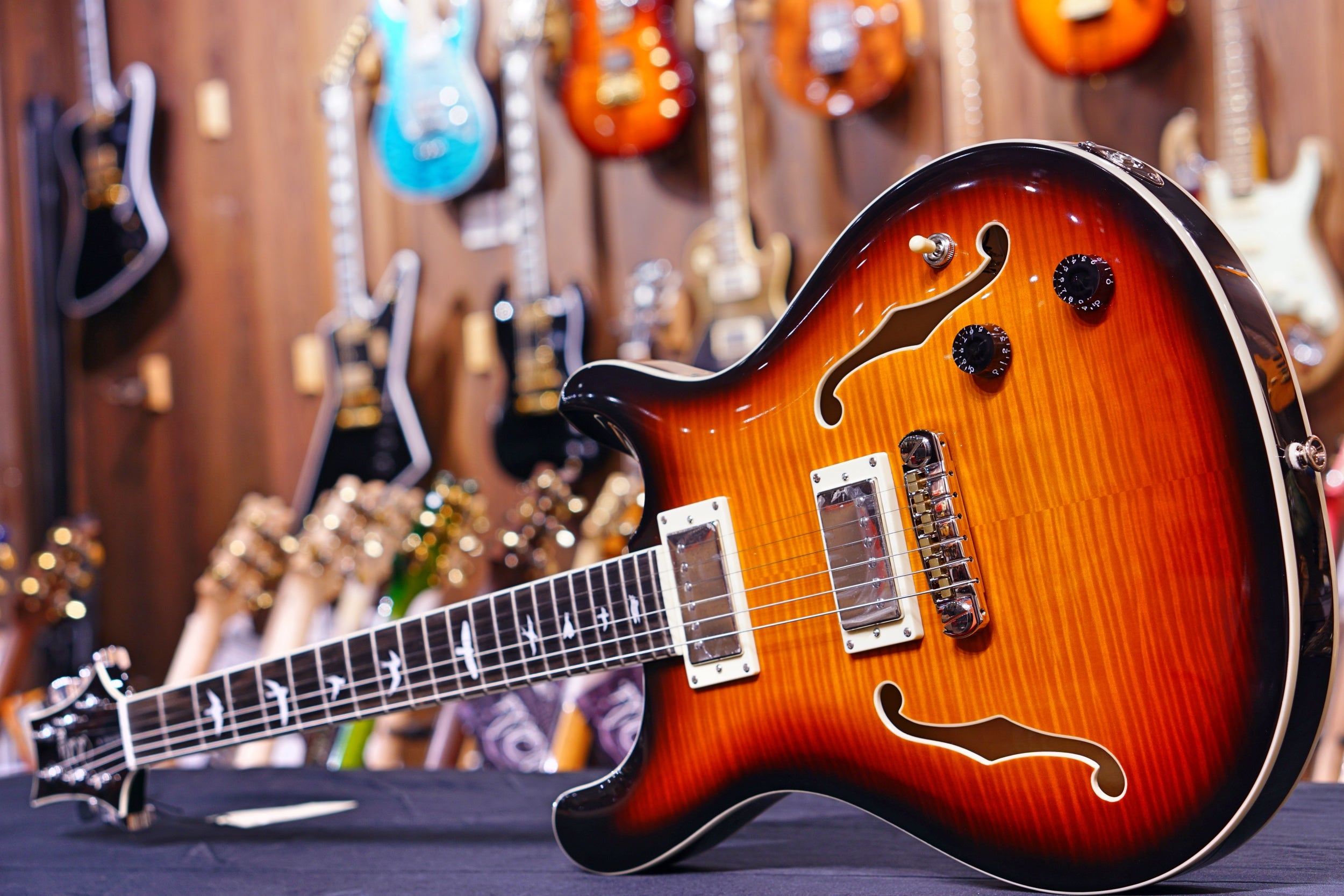 PRS SE Hollowbody II - Tri-Color Sunburst - HIENDGUITAR PRS SE GUITAR