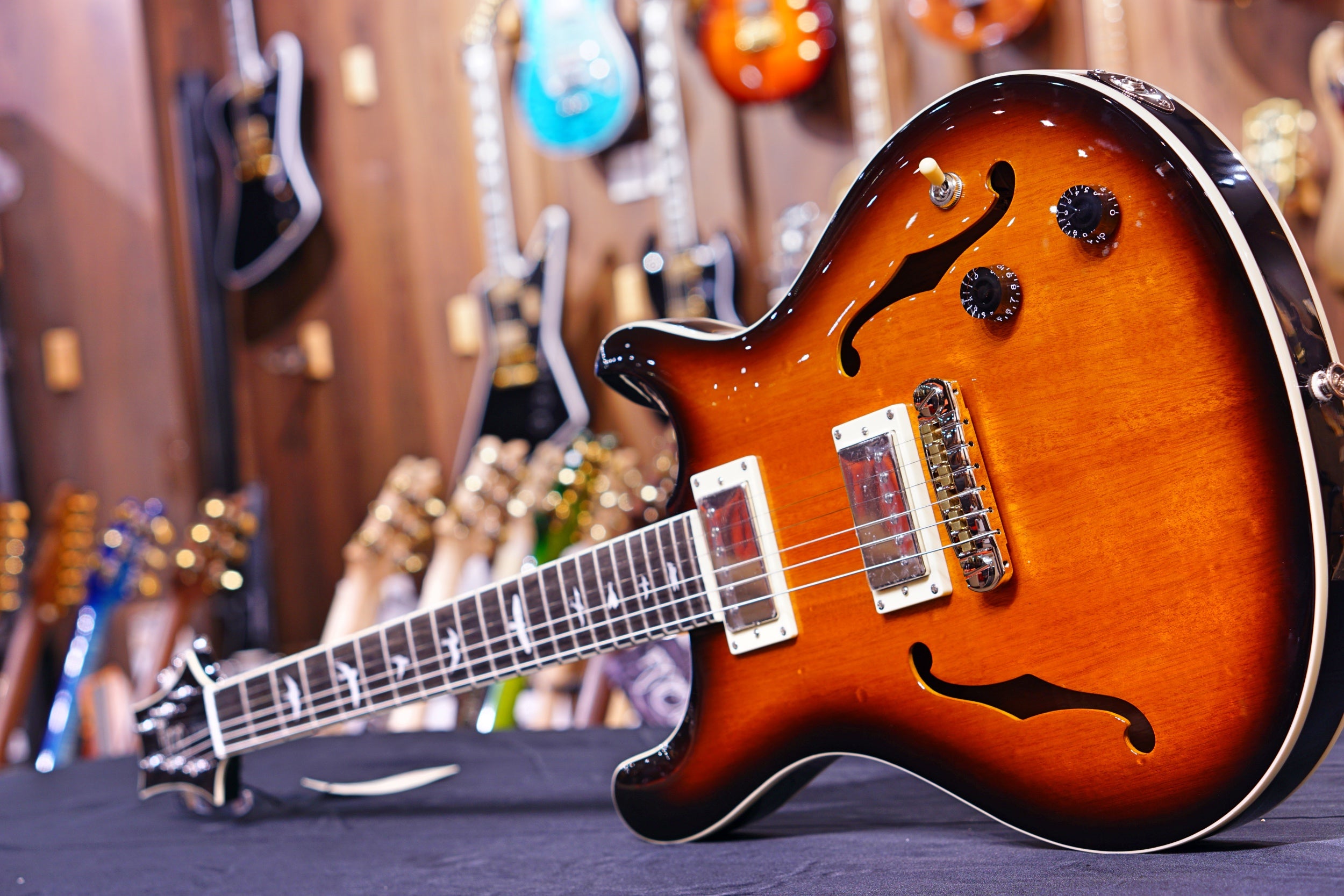 PRS SE Hollowbody Standard - McCarty Tobacco Sunburst - HIENDGUITAR PRS SE GUITAR