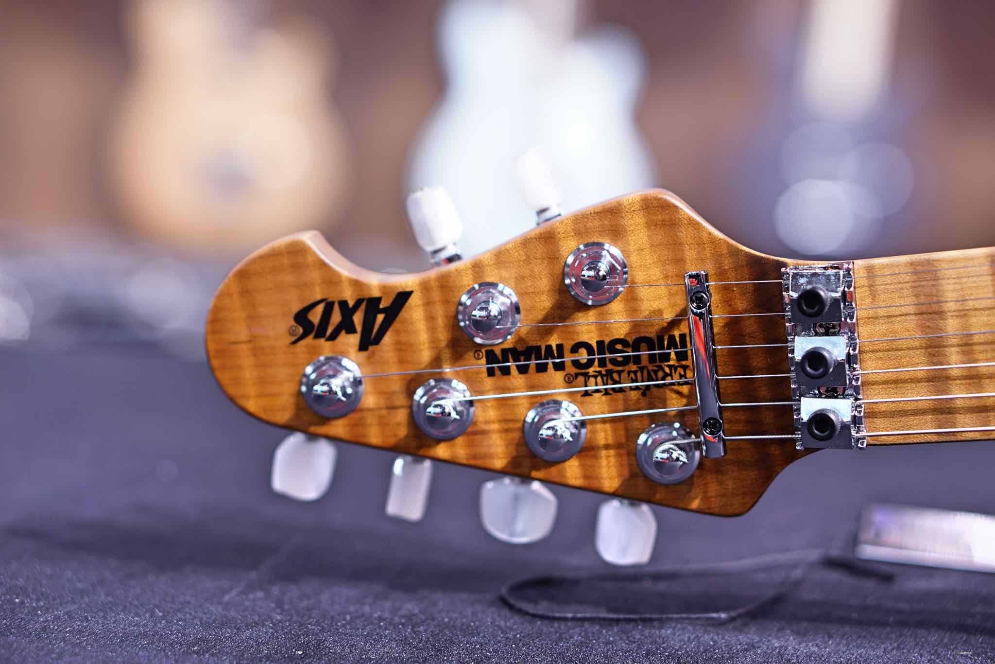 Music Man Axis Yucatan Blue Flame G97293 - HIENDGUITAR Musicman GUITAR