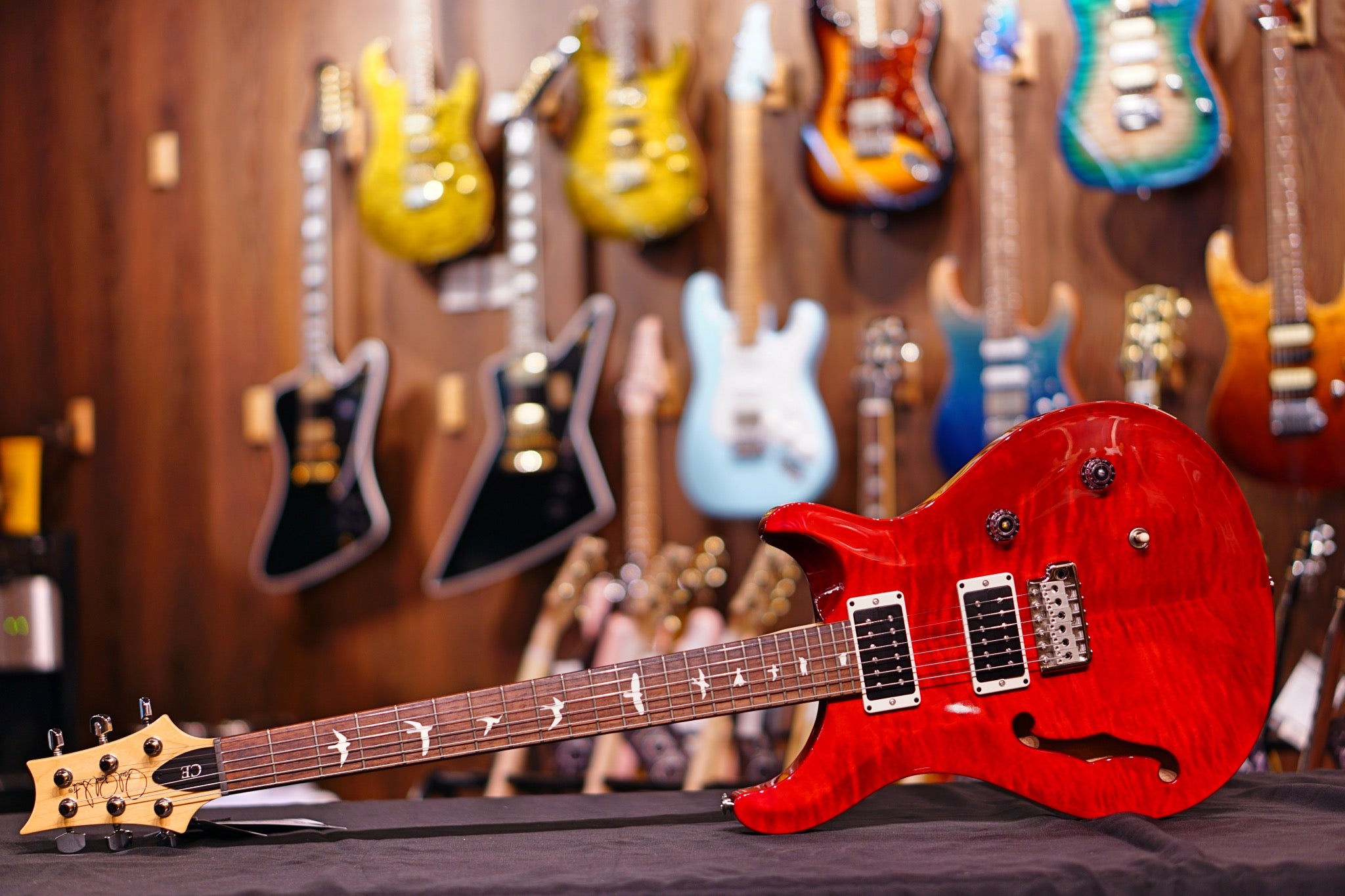 PRS CE24 Semi hollow scarlet red 0290687 - HIENDGUITAR PRS GUITAR