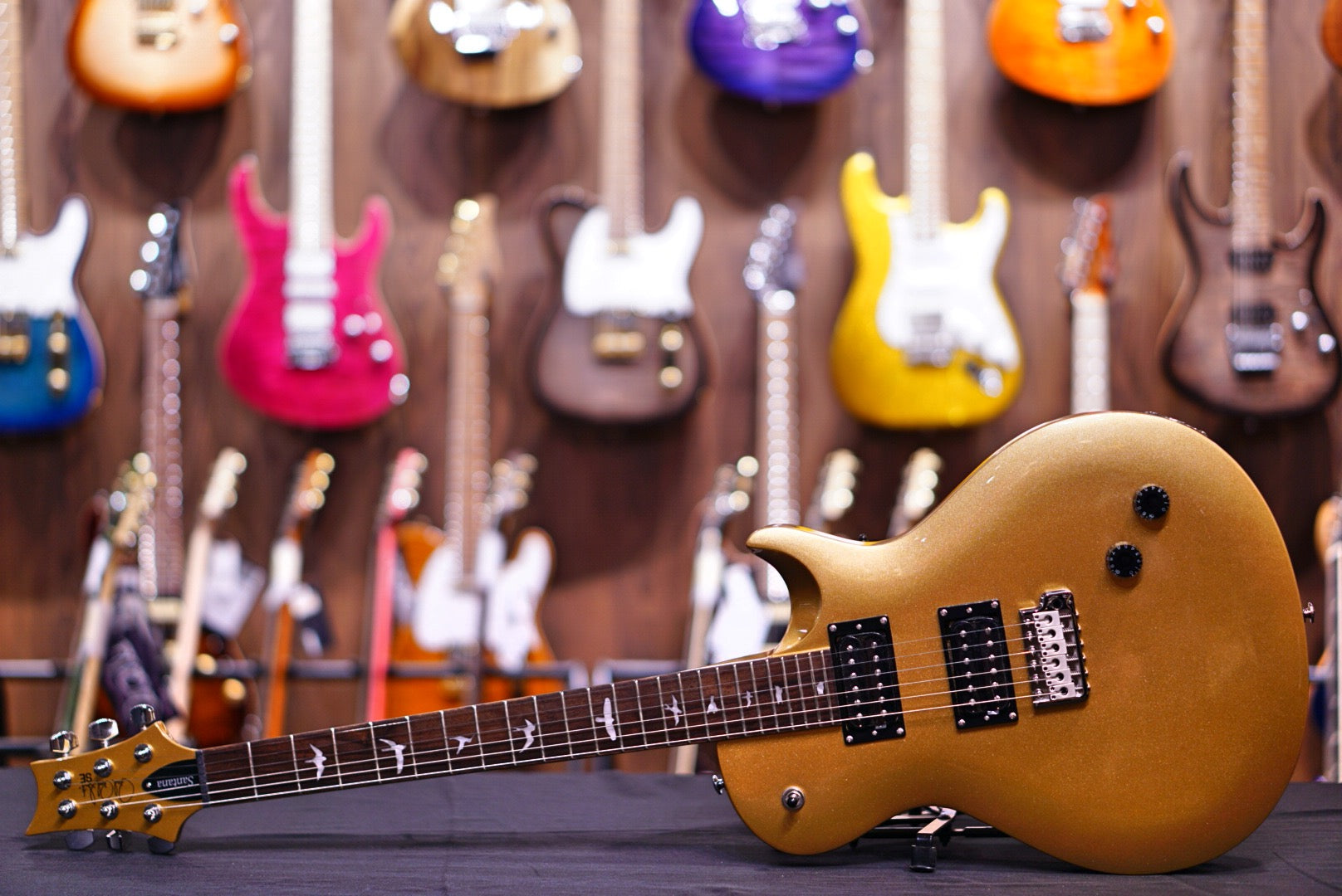 PRS SE Santana Singlecut Trem - Egyptian Gold - HIENDGUITAR PRS SE GUITAR