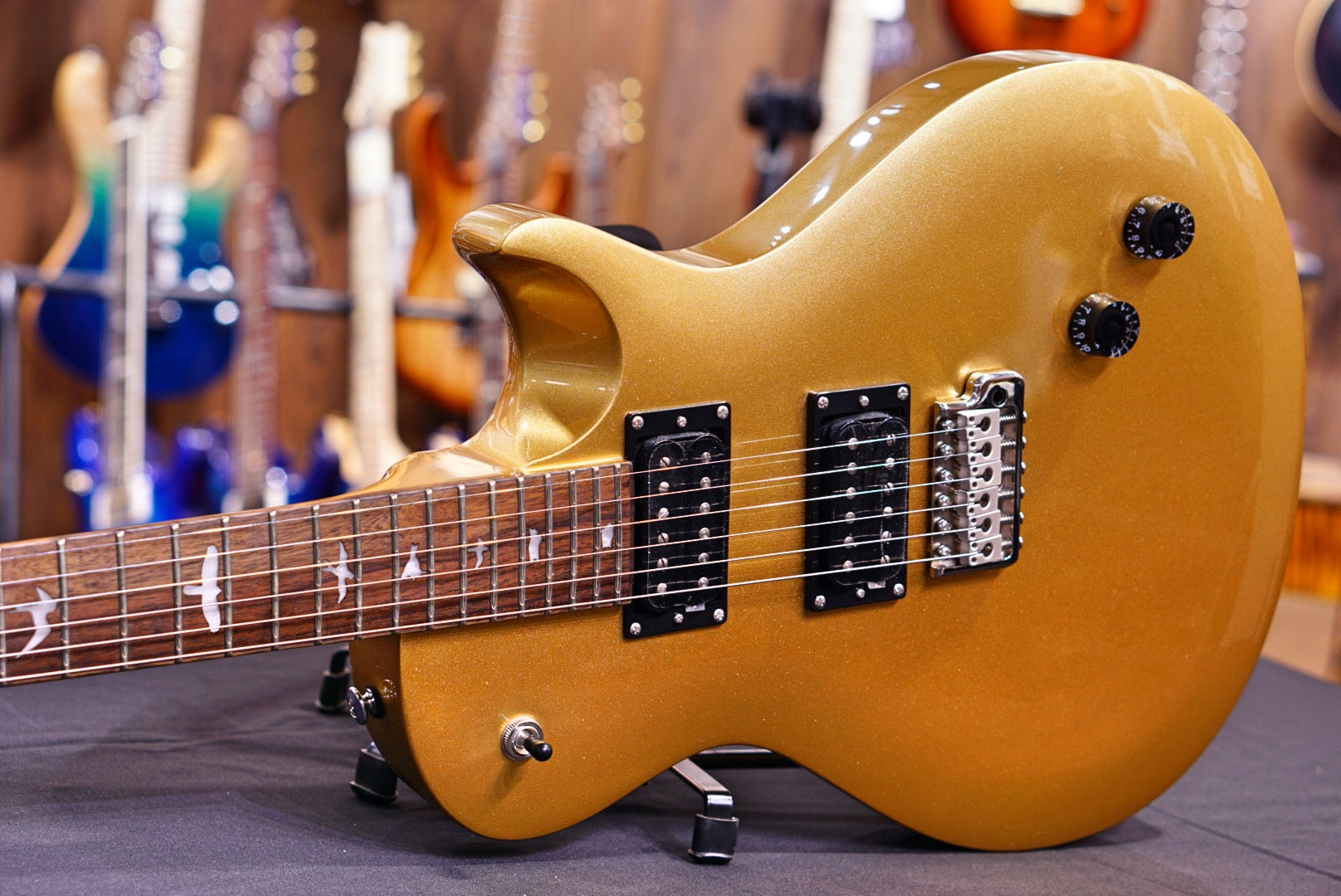 PRS SE Santana Singlecut Trem - Egyptian Gold - HIENDGUITAR PRS SE GUITAR