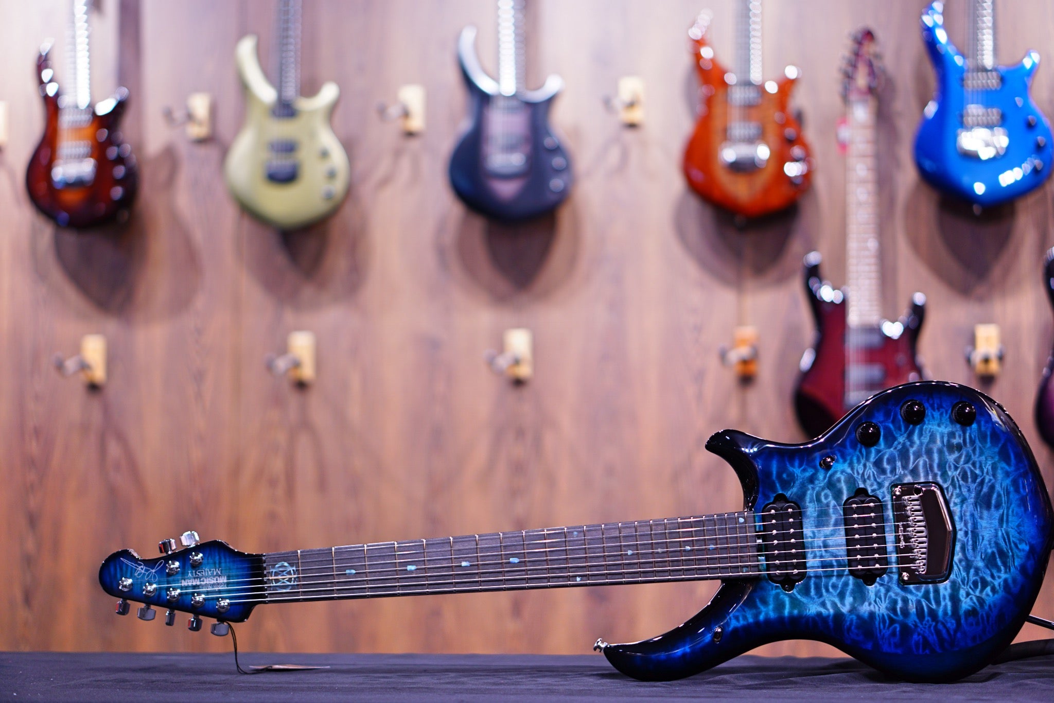 Ernie Ball Music Man John Petrucci Majesty 7 Hydrospace m014949 - HIENDGUITAR Musicman GUITAR