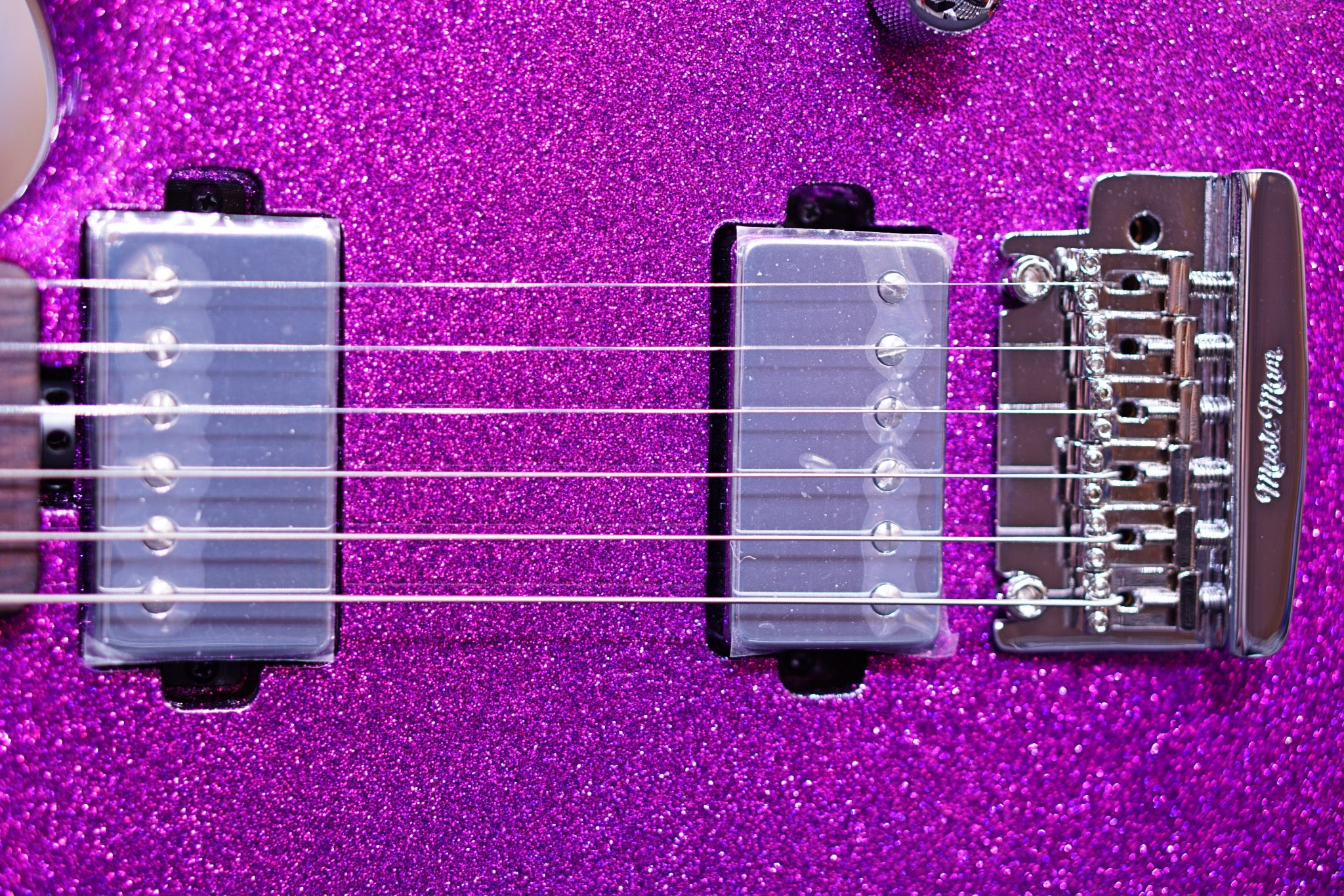 Ernie Ball Music Man Luke III HH - Fuchsia Sparkle H00946 - HIENDGUITAR Musicman GUITAR
