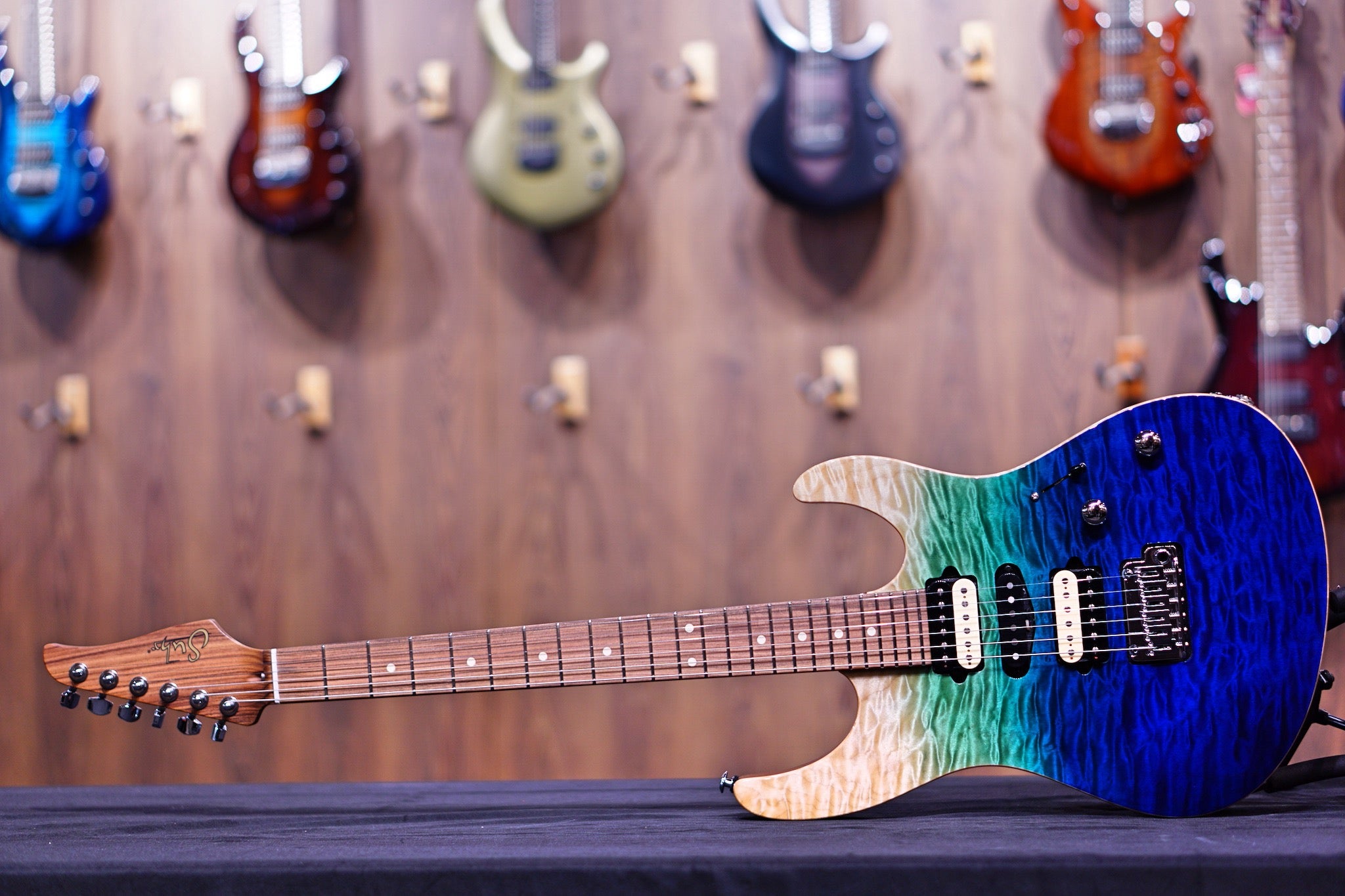 Suhr Modern custom Quilt run aqua blue gradient 64310 CWS (Custom wood selection) - HIENDGUITAR SUHR GUITAR