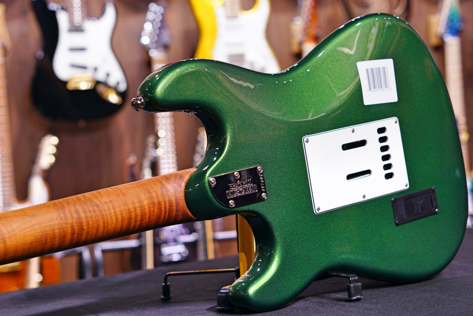 Ernie Ball Music Man Cutlass SSS Charging Green G97680 - HIENDGUITAR Musicman GUITAR