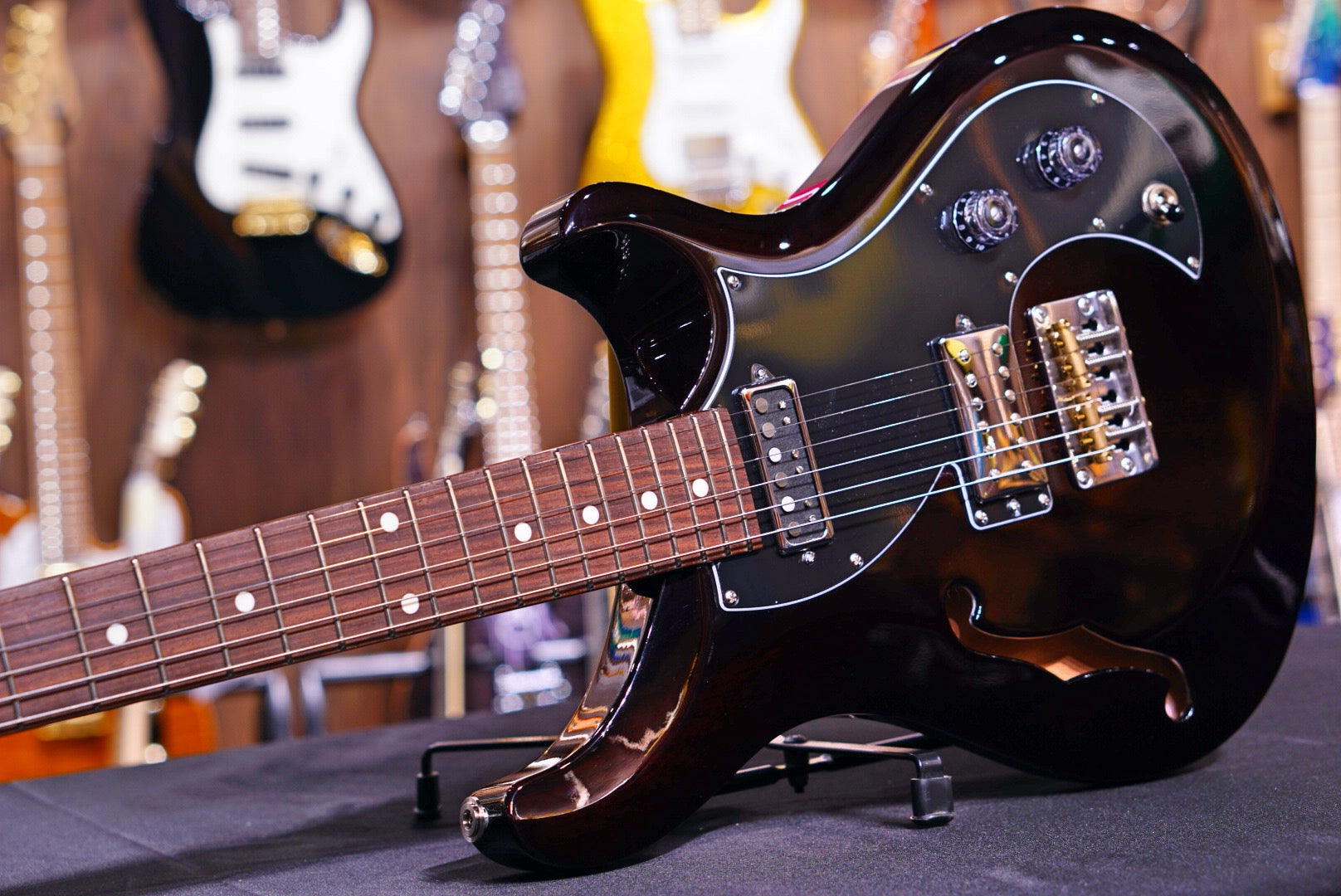 PRS S2 Vela Semi-Hollow - Vintage Cherry S2043496 - HIENDGUITAR PRS GUITAR