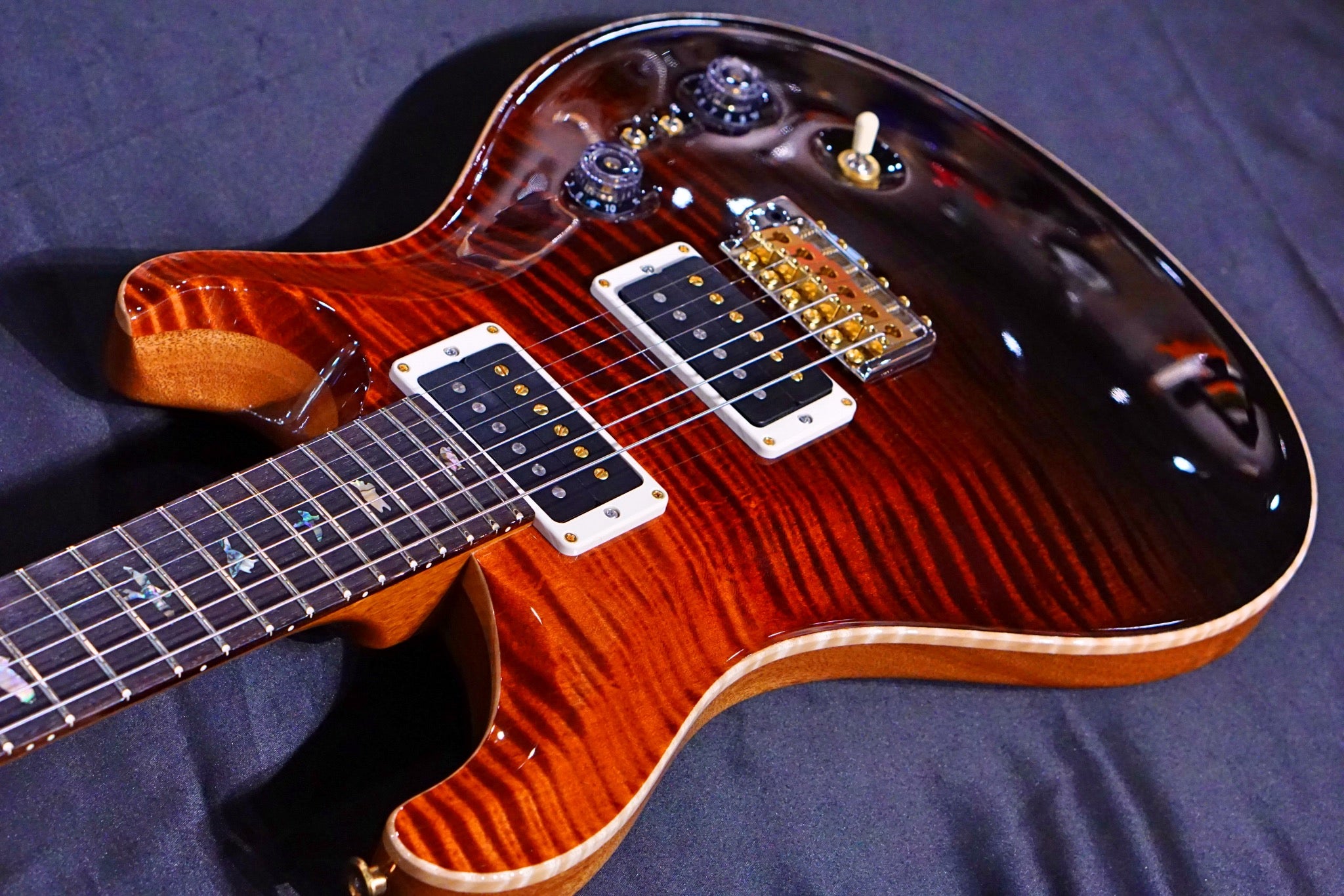 PRS 35th Anniversary Custom 24 - Fire Red / Gray Black Fade 10top Regular Neck 0329890 - HIENDGUITAR PRS GUITAR