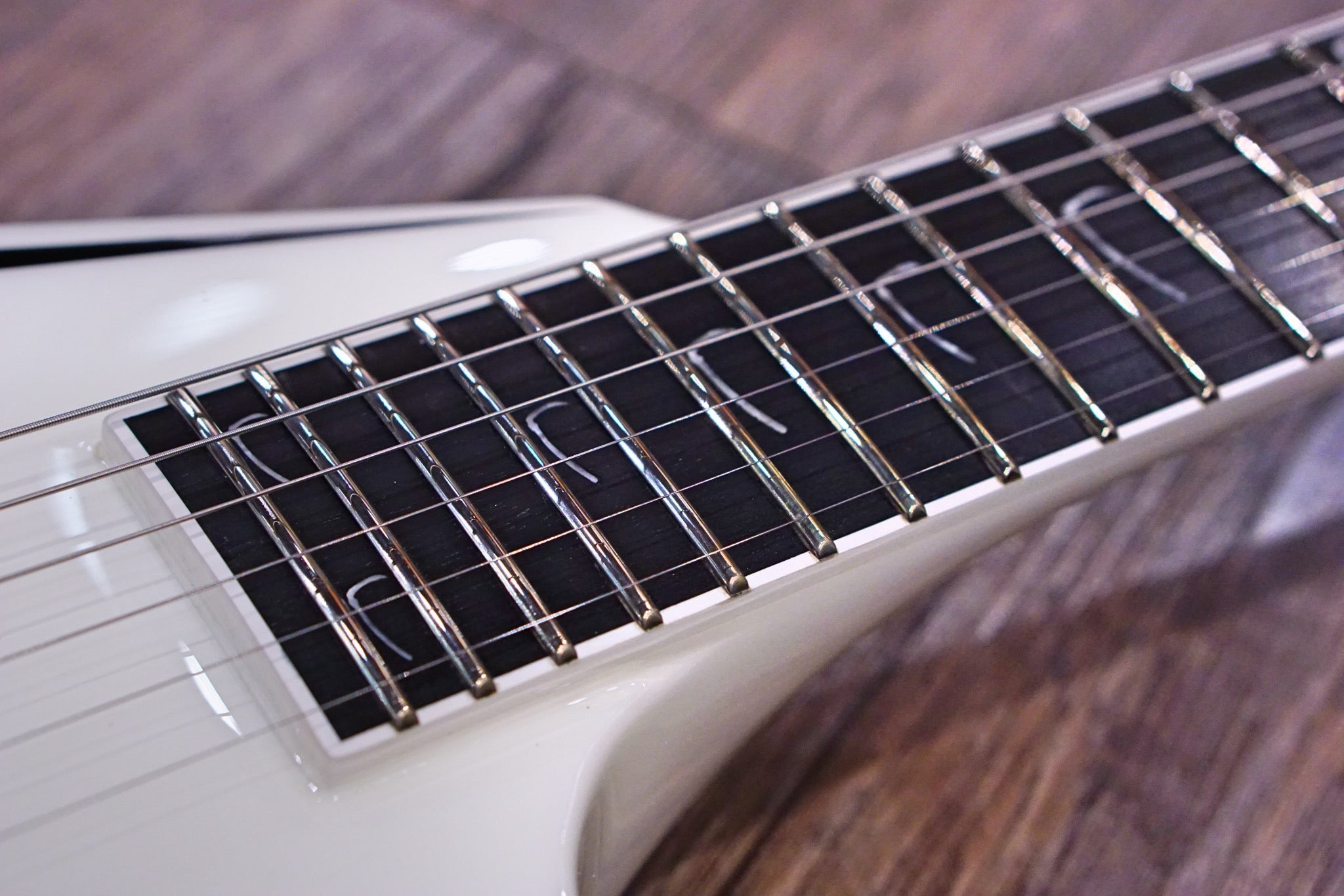 ESP Edwards Alexi E-SCYTHE - HIENDGUITAR EDWARDS GUITAR