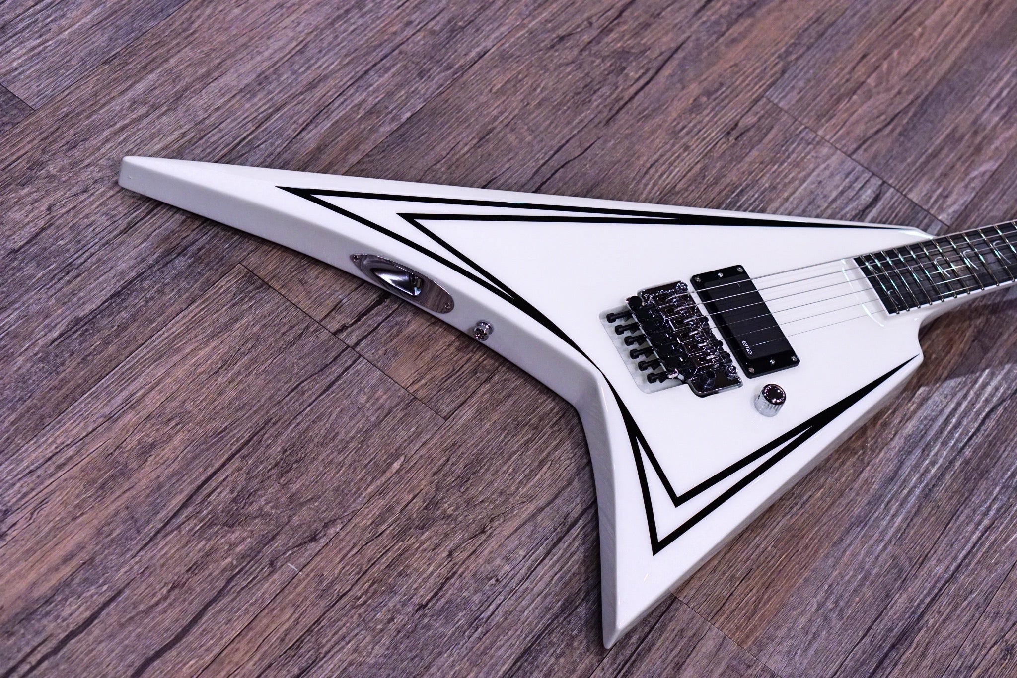 ESP Edwards Alexi E-SCYTHE - HIENDGUITAR EDWARDS GUITAR