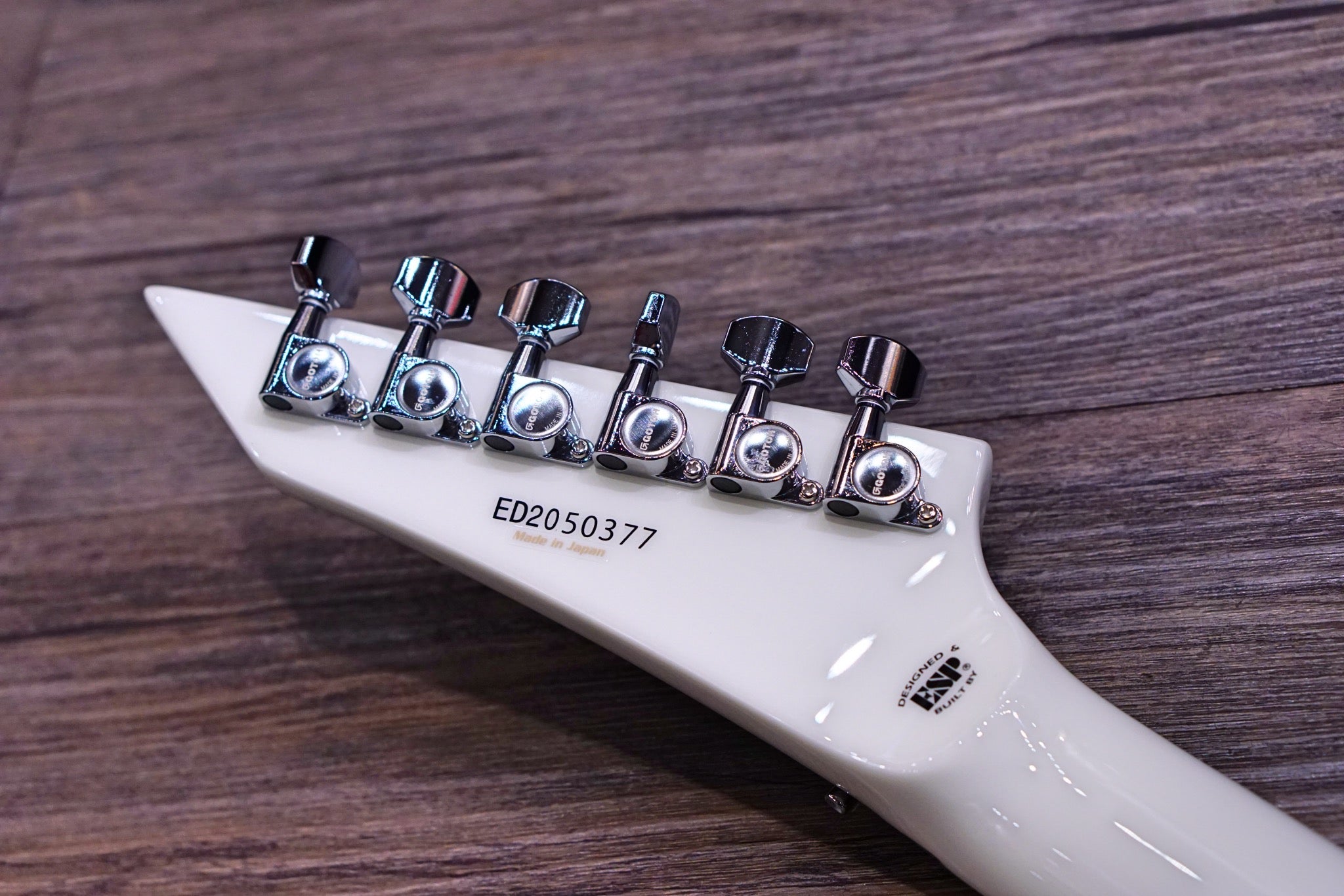 ESP Edwards Alexi E-SCYTHE - HIENDGUITAR EDWARDS GUITAR