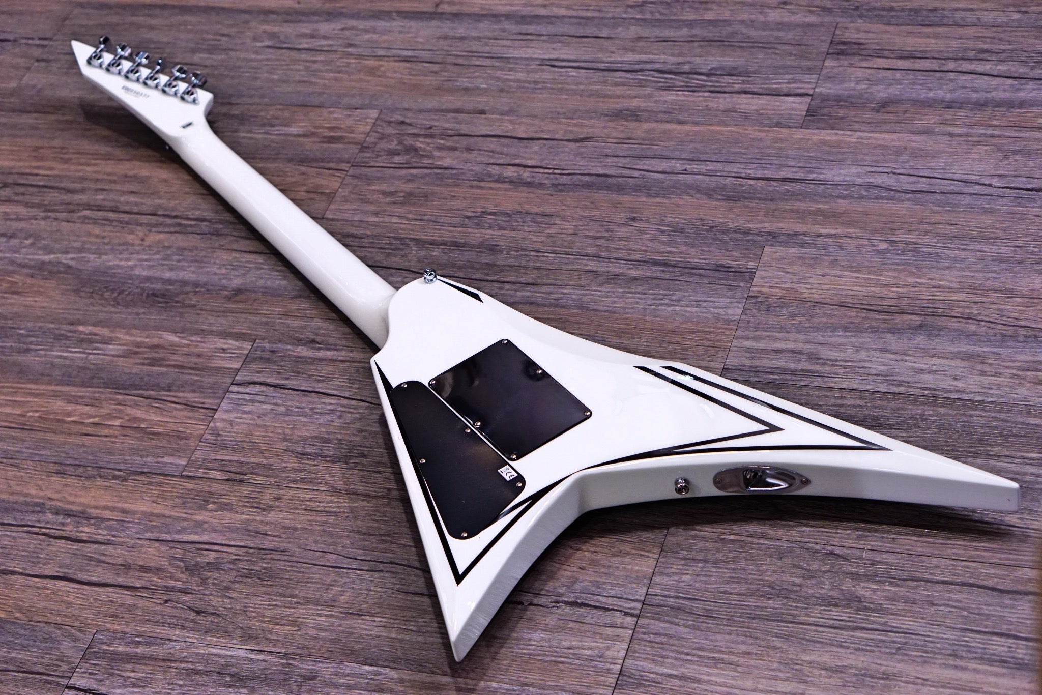 ESP Edwards Alexi E-SCYTHE - HIENDGUITAR EDWARDS GUITAR