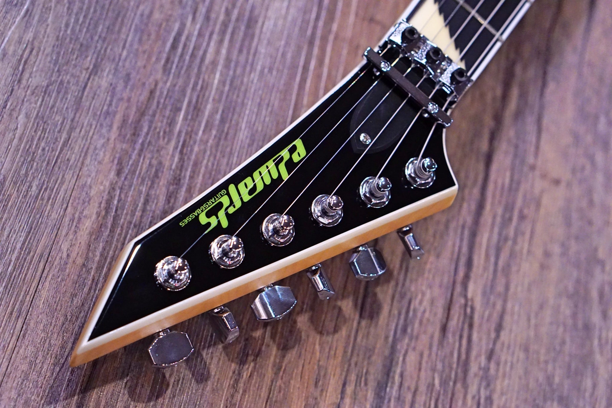 ESP Edwards Alexi Greeny ED2120377 - HIENDGUITAR EDWARDS GUITAR