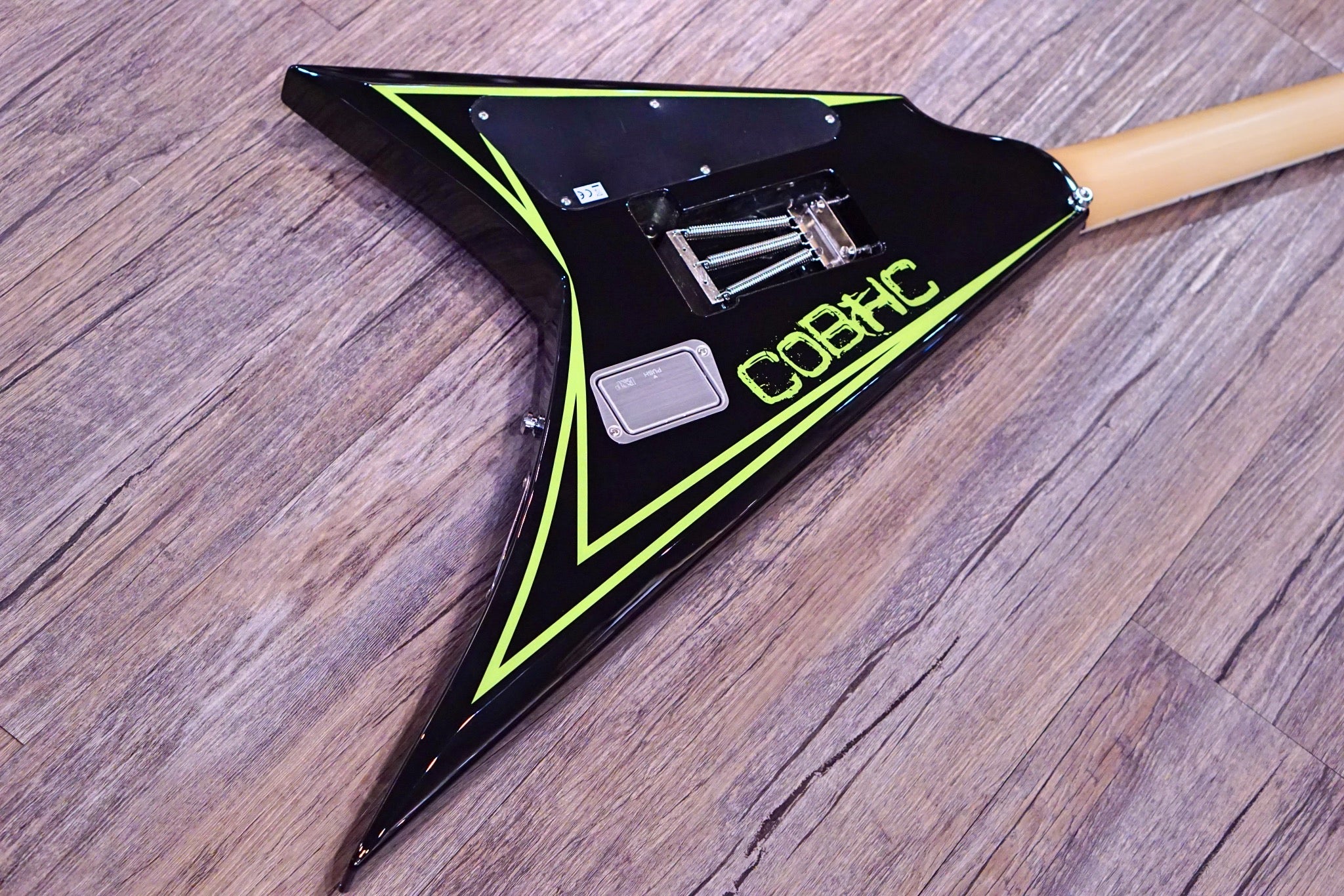 ESP Edwards Alexi Greeny ED2120377 - HIENDGUITAR EDWARDS GUITAR