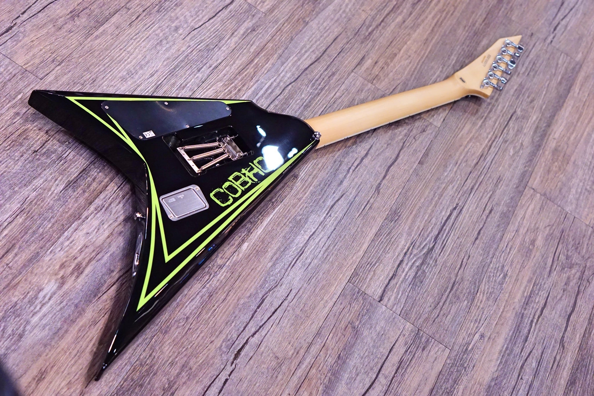 ESP Edwards Alexi Greeny ED2120377 - HIENDGUITAR EDWARDS GUITAR