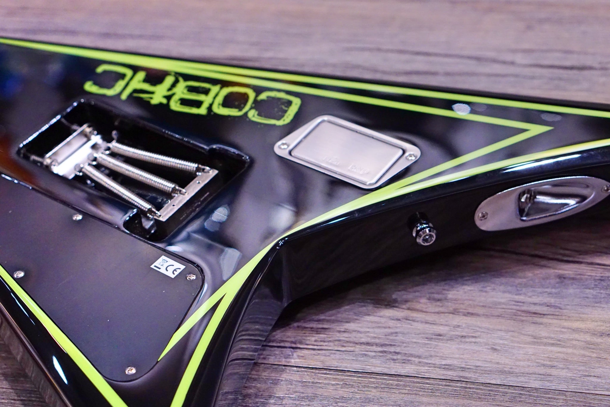 ESP Edwards Alexi Greeny ED2120377 - HIENDGUITAR EDWARDS GUITAR