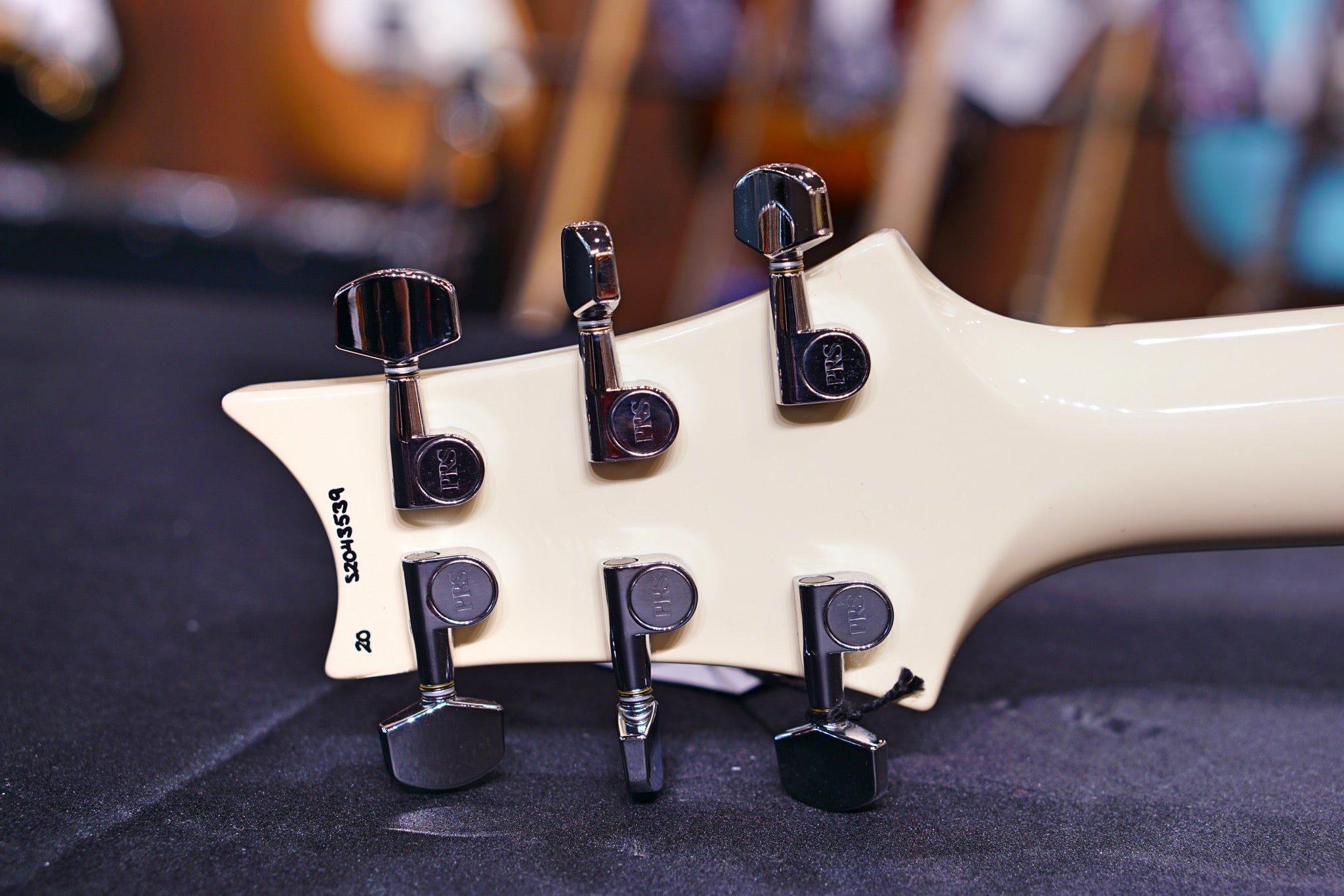 PRS S2 Vela Semi-Hollow - Antique White S2043539 - HIENDGUITAR PRS GUITAR