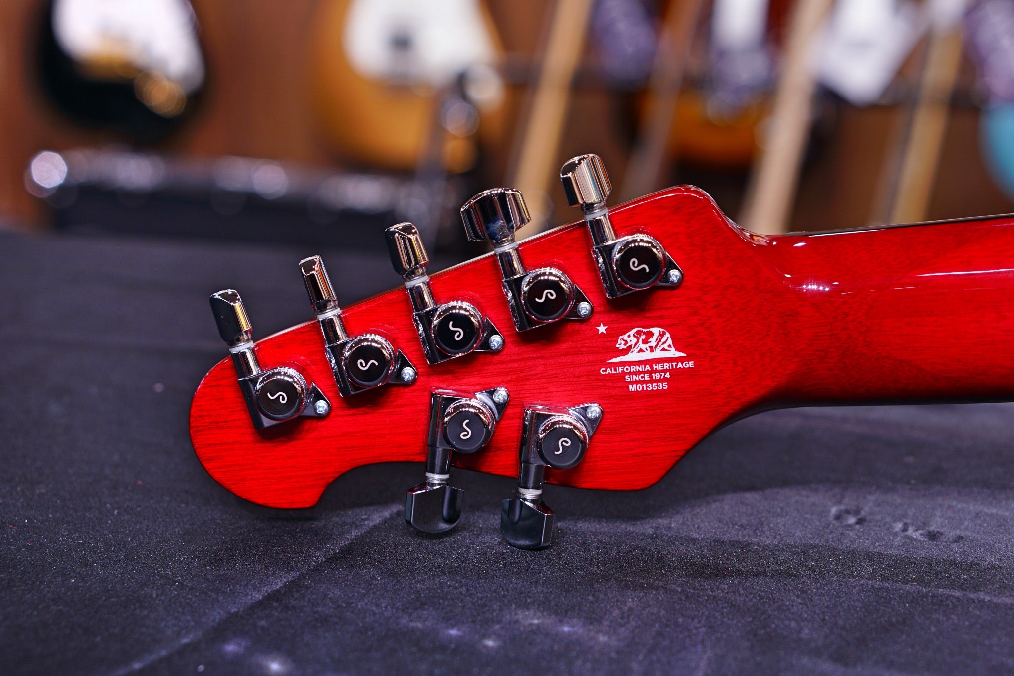 Ernie Ball Music Man John Petrucci Majesty 7 - Pink Sand M013535 - HIENDGUITAR Musicman GUITAR