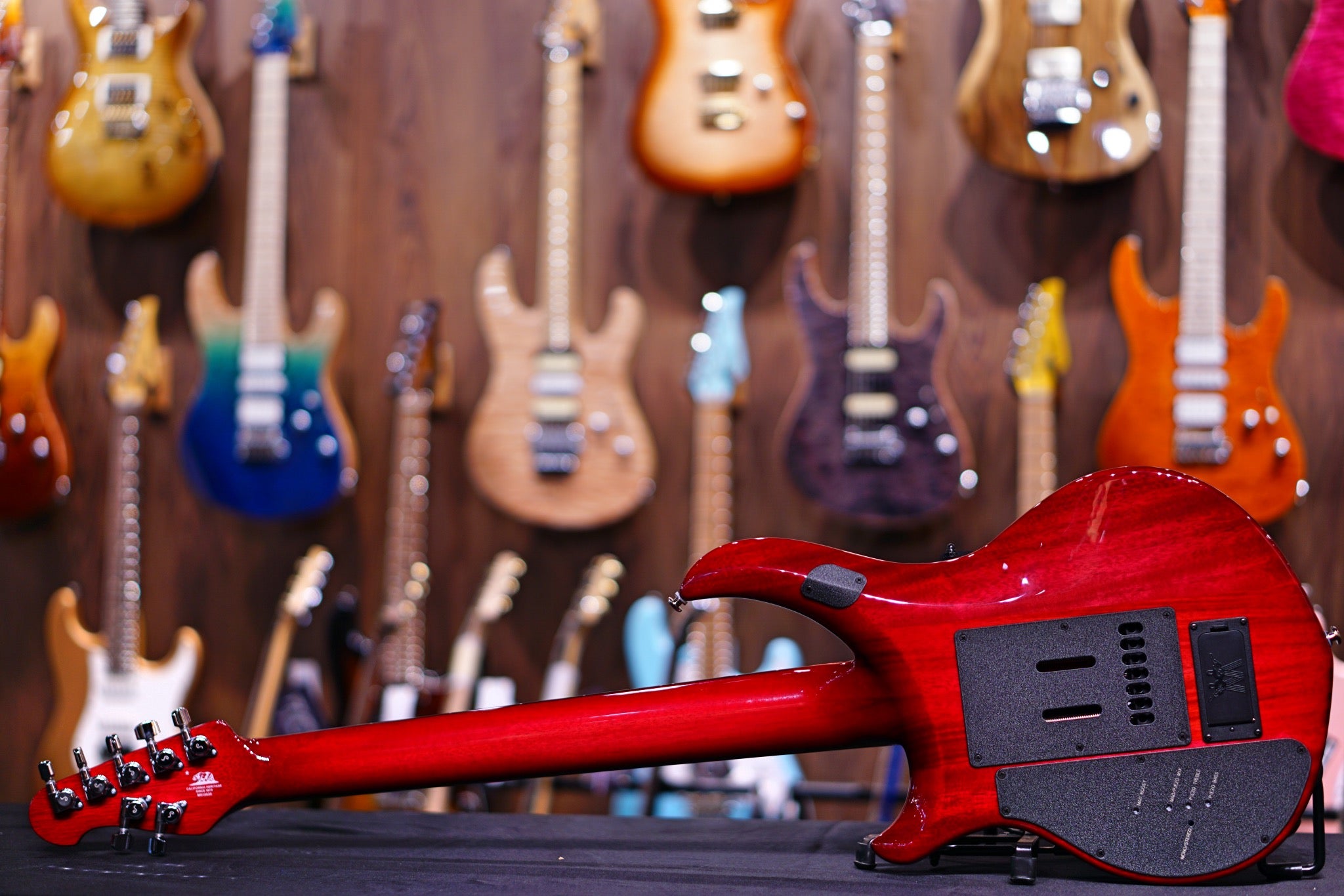 Ernie Ball Music Man John Petrucci Majesty 7 - Pink Sand M013535 - HIENDGUITAR Musicman GUITAR