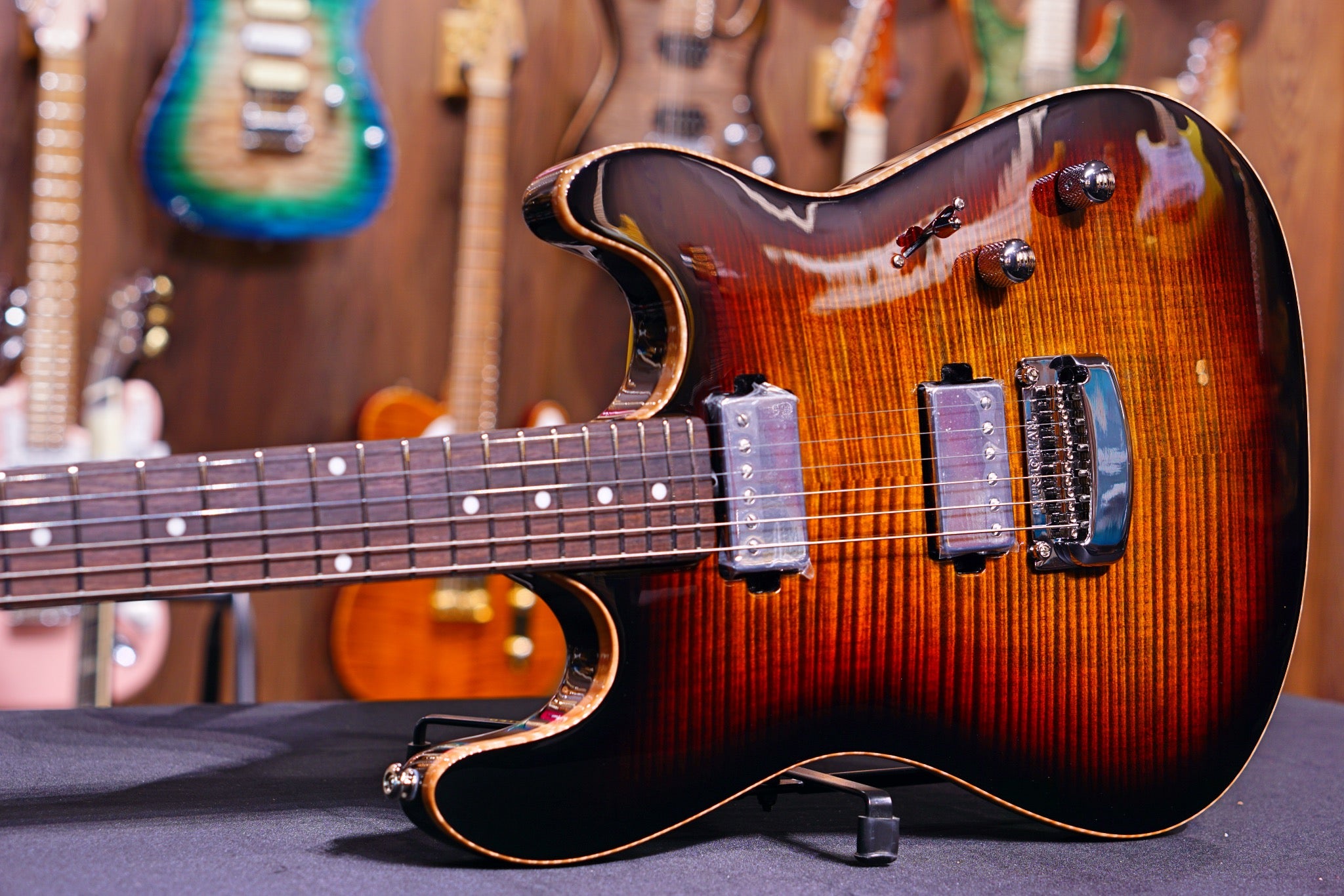 Ernie Ball Music Man Sabre - Boujee Burst G98116 - HIENDGUITAR Musicman GUITAR