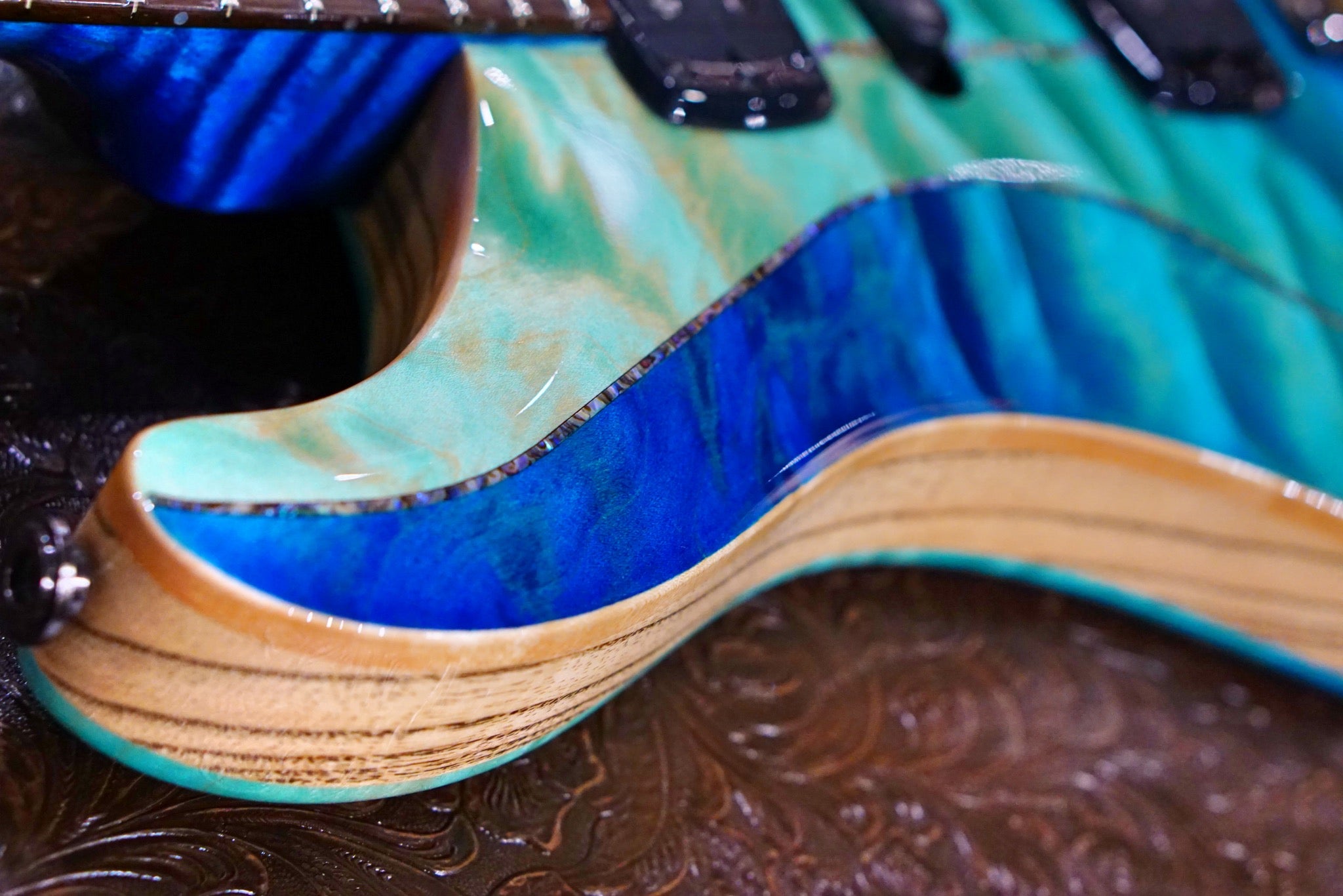 PRS Private stock Modern Eagle V PS#9248 Custom blue fade - HIENDGUITAR prs GUITAR