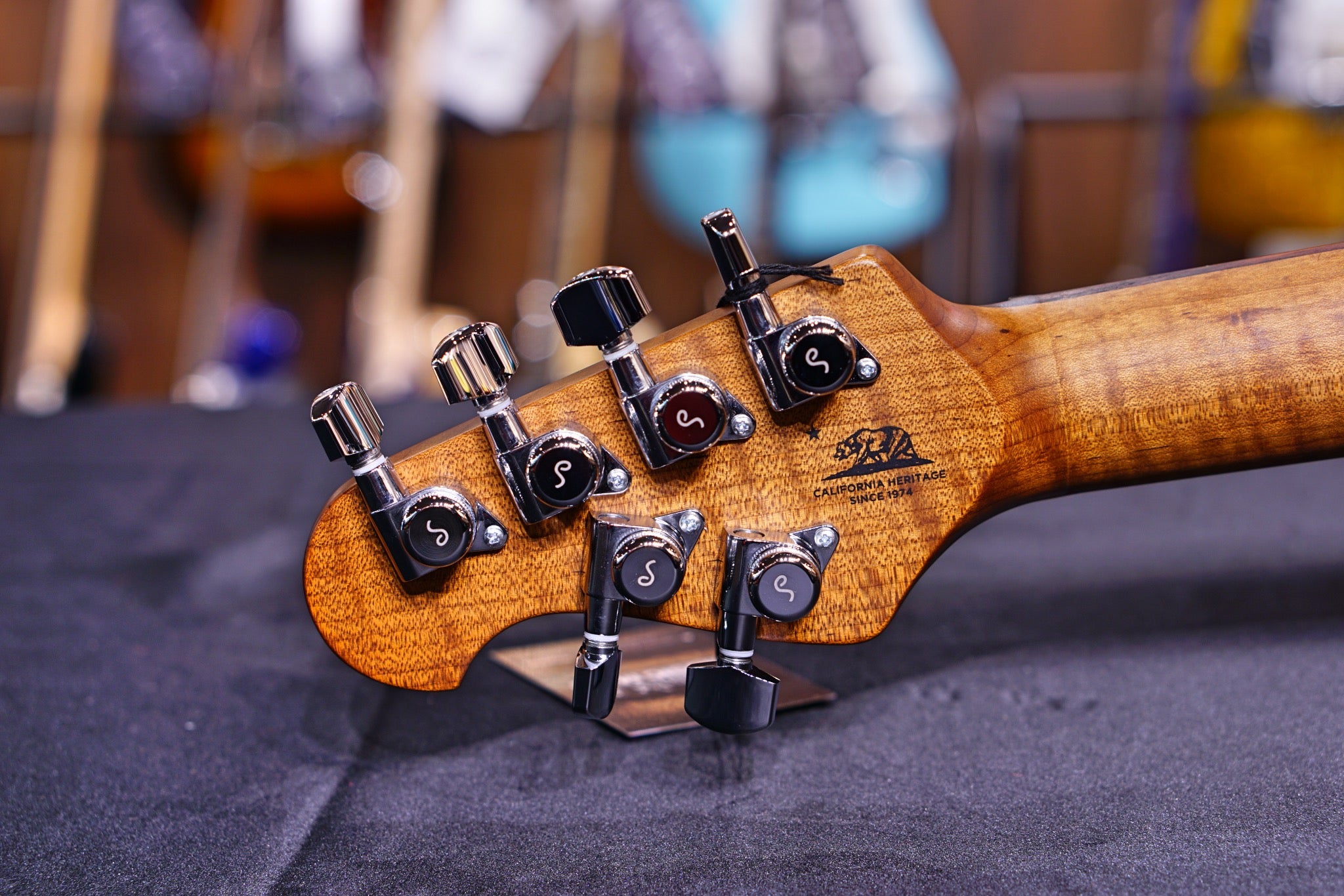 Ernie Ball Music Man Luke III HSS - Cherry Burst Quilt G98336 - HIENDGUITAR Musicman GUITAR