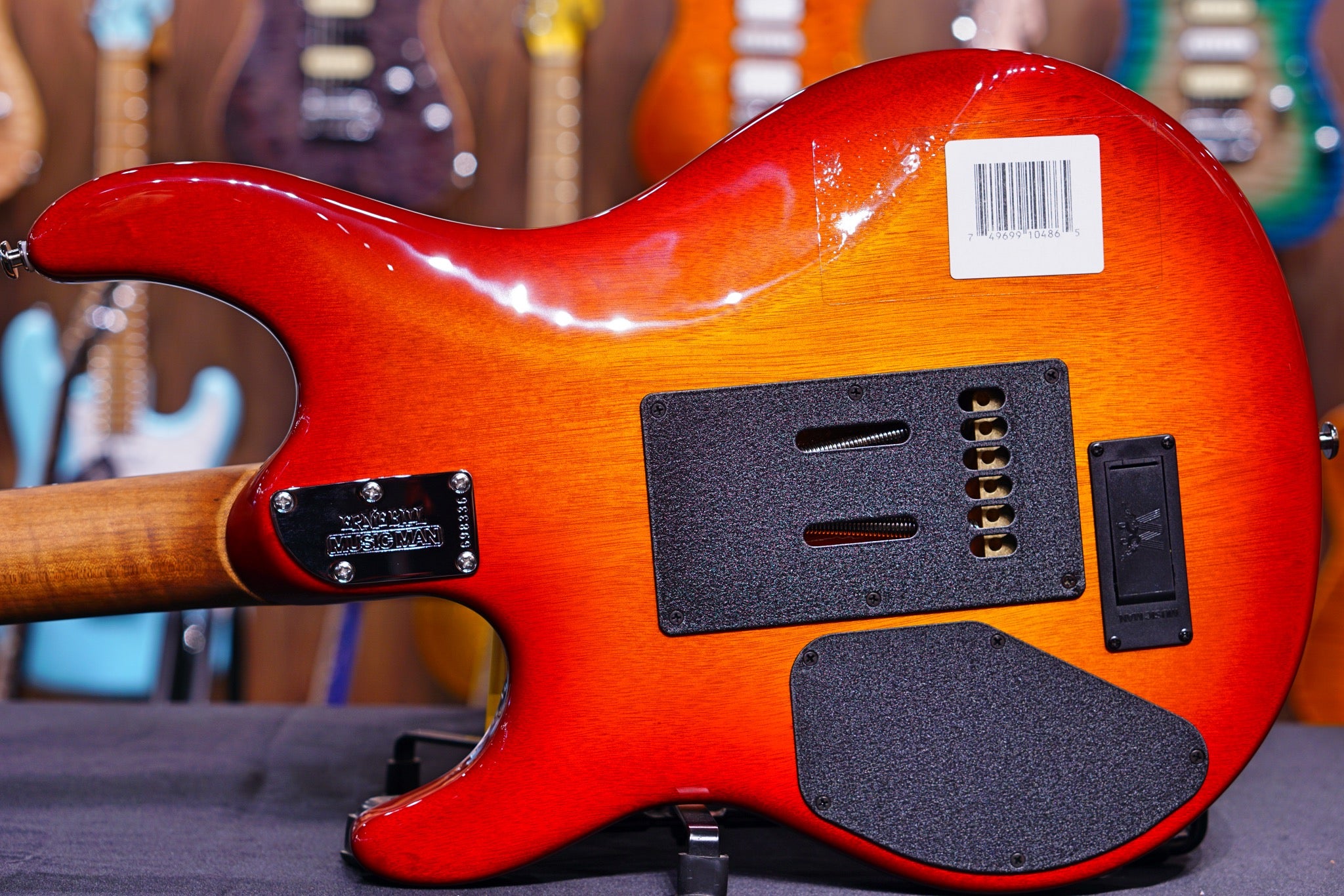 Ernie Ball Music Man Luke III HSS - Cherry Burst Quilt G98336 - HIENDGUITAR Musicman GUITAR