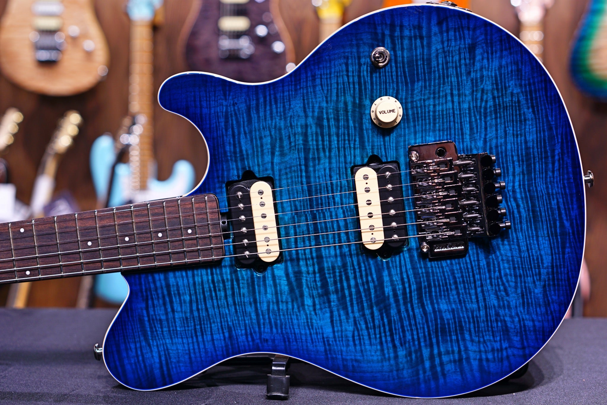 Musicman Axis Balboa Blue Flame - rosewood Matching Headstock G97716 - HIENDGUITAR Musicman GUITAR