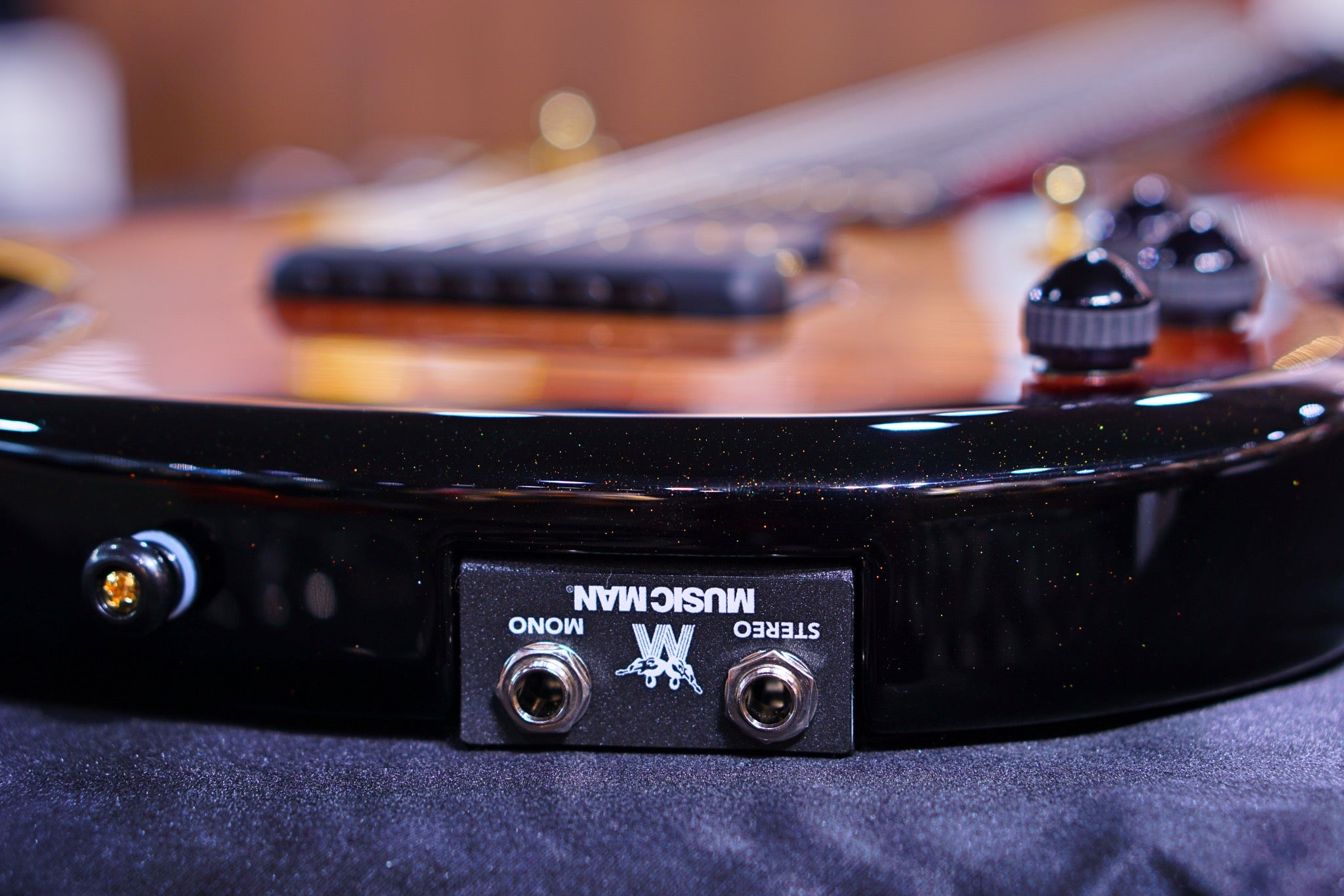 Ernie Ball Music Man JP7 20th Anniversary Honey Butter Burst John Petrucci f96474 - HIENDGUITAR Musicman GUITAR