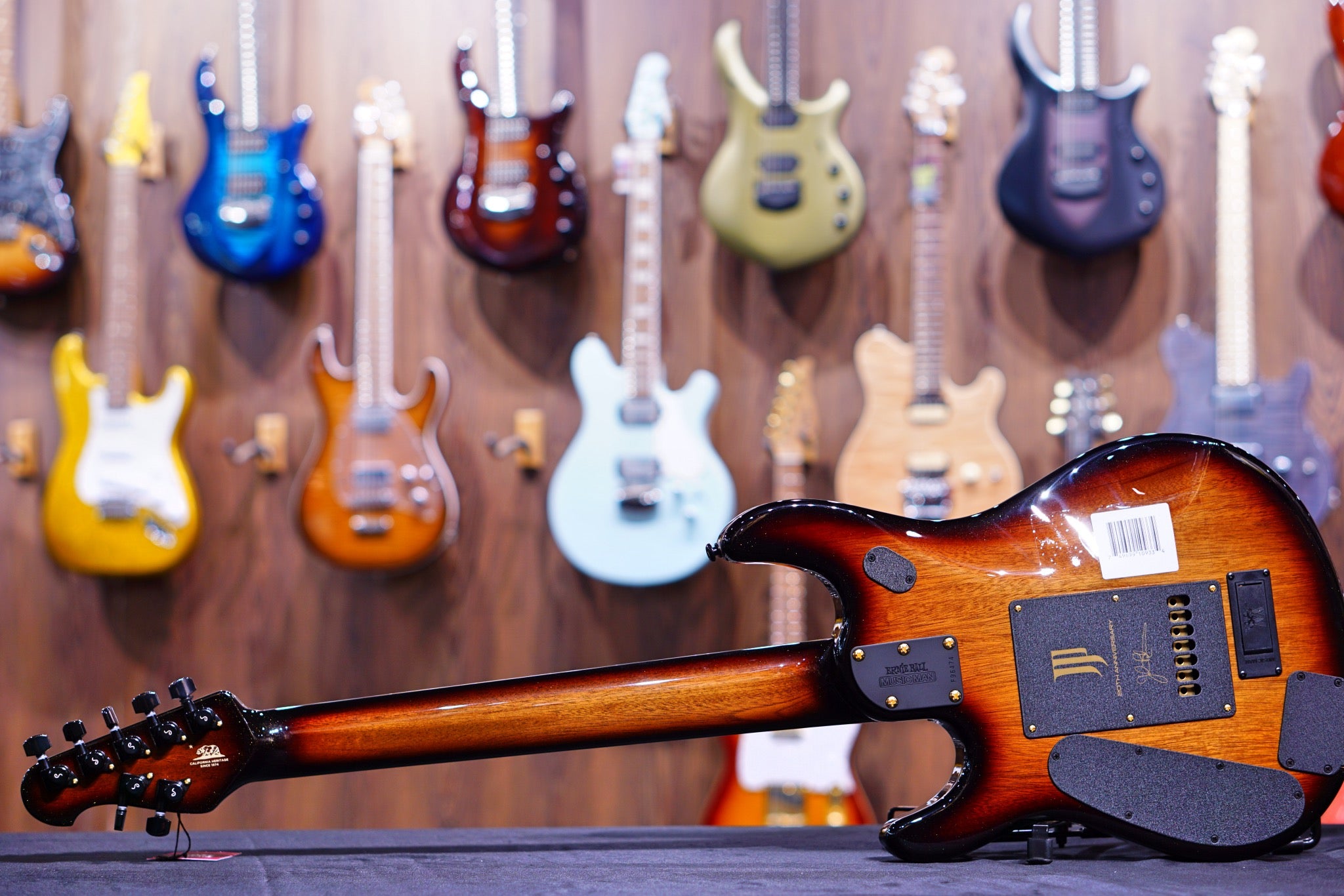 Ernie Ball Music Man JP7 20th Anniversary Honey Butter Burst John Petrucci f96474 - HIENDGUITAR Musicman GUITAR