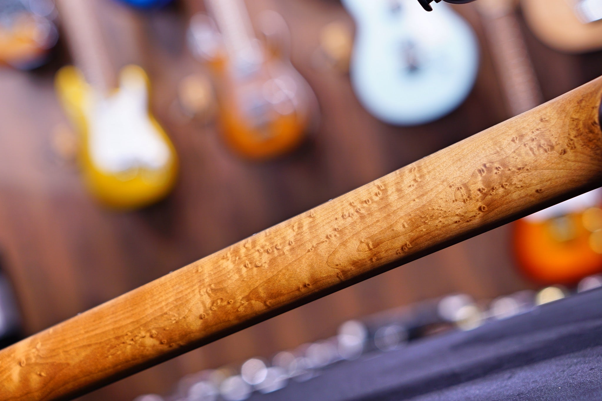 Ernie Ball Music man Cutlass HH Trem - 6 String - Jason Richardson - Burl Top s07245 - HIENDGUITAR Musicman GUITAR